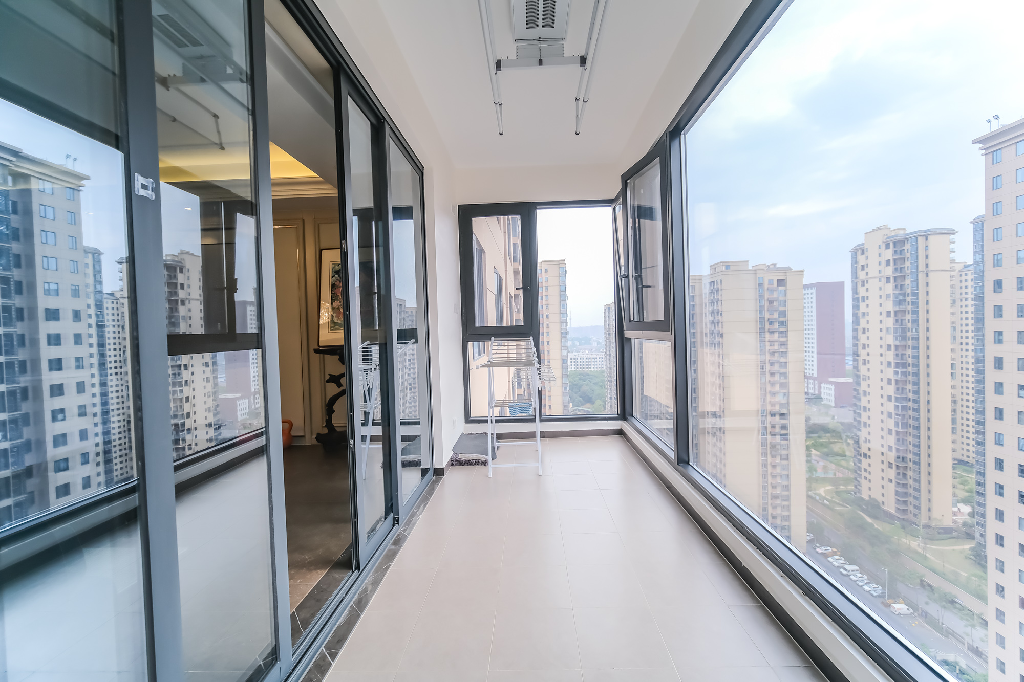 运达锦绣广场  6室2厅2卫    485.0万 运达锦绣广场  6室2厅2卫    485.0万阳台