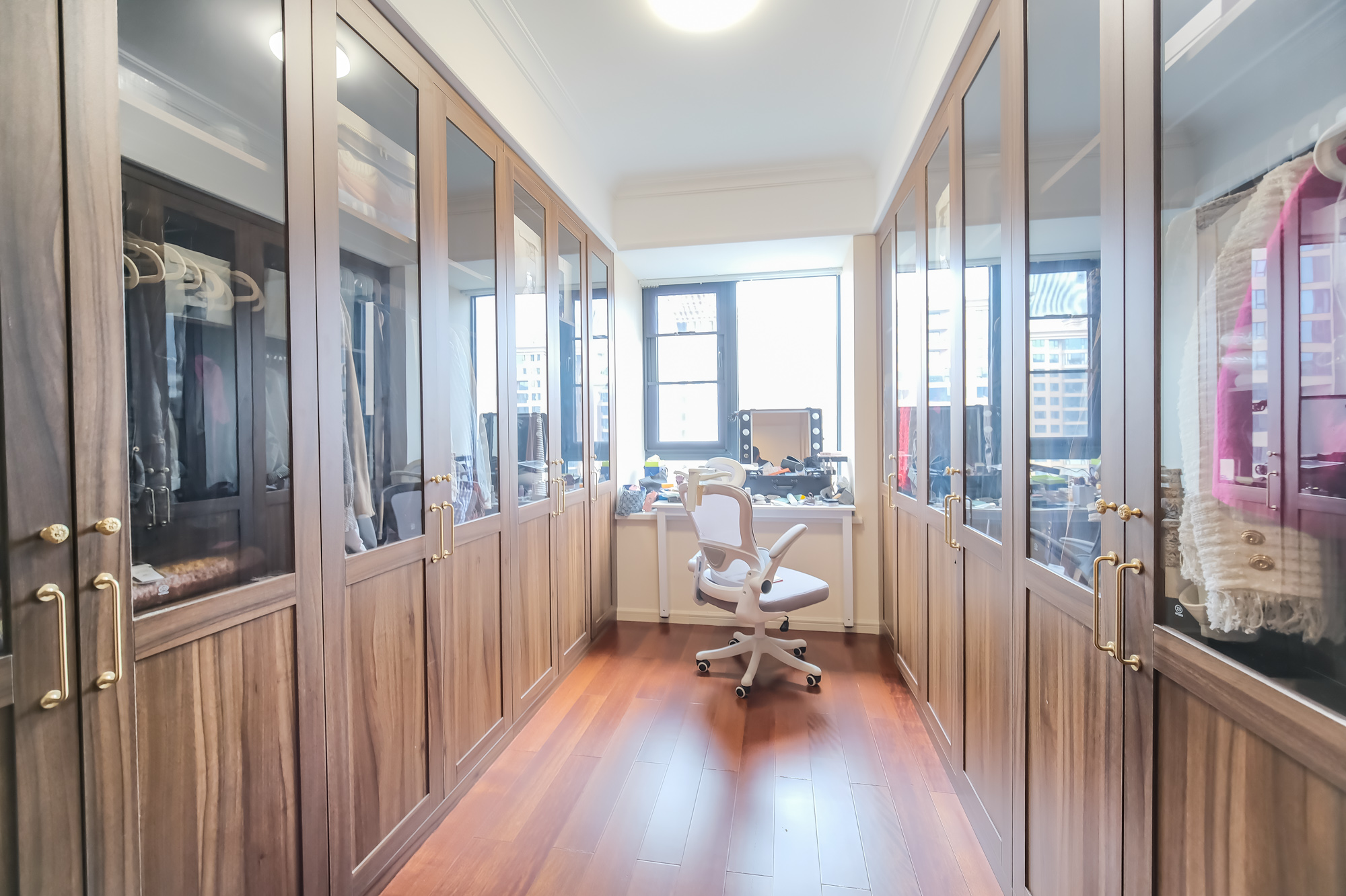 运达锦绣广场  6室2厅2卫    485.0万 运达锦绣广场  6室2厅2卫    485.0万卧室