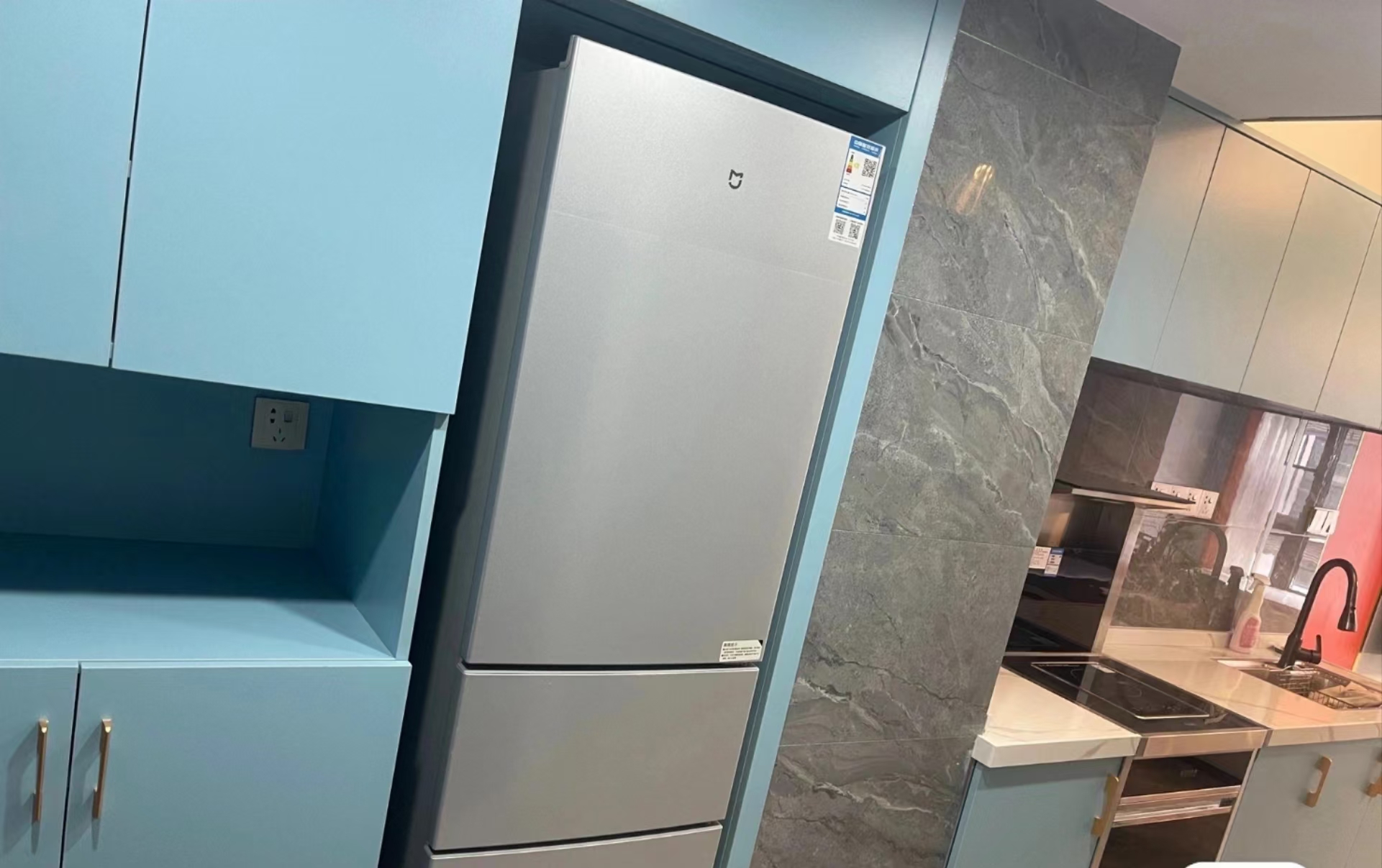 映客龙湖璟翠公馆(映客龙湖璟翠中心) 1室1厅1卫 2400.0元/月 映客龙湖璟翠公馆(映客龙湖璟翠中心) 1室1厅1卫 2400.0元/月室内图