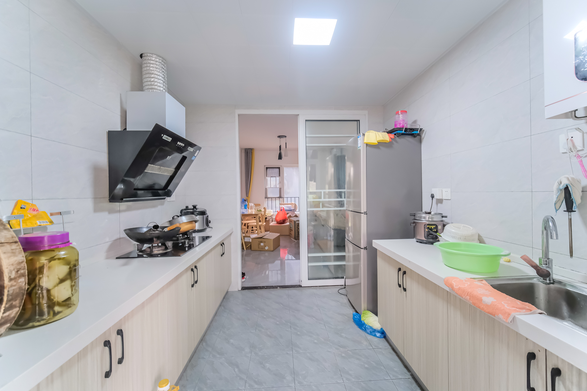 荣盛花语城  3室2厅1卫    65.8万 荣盛花语城  3室2厅1卫    65.8万厨房