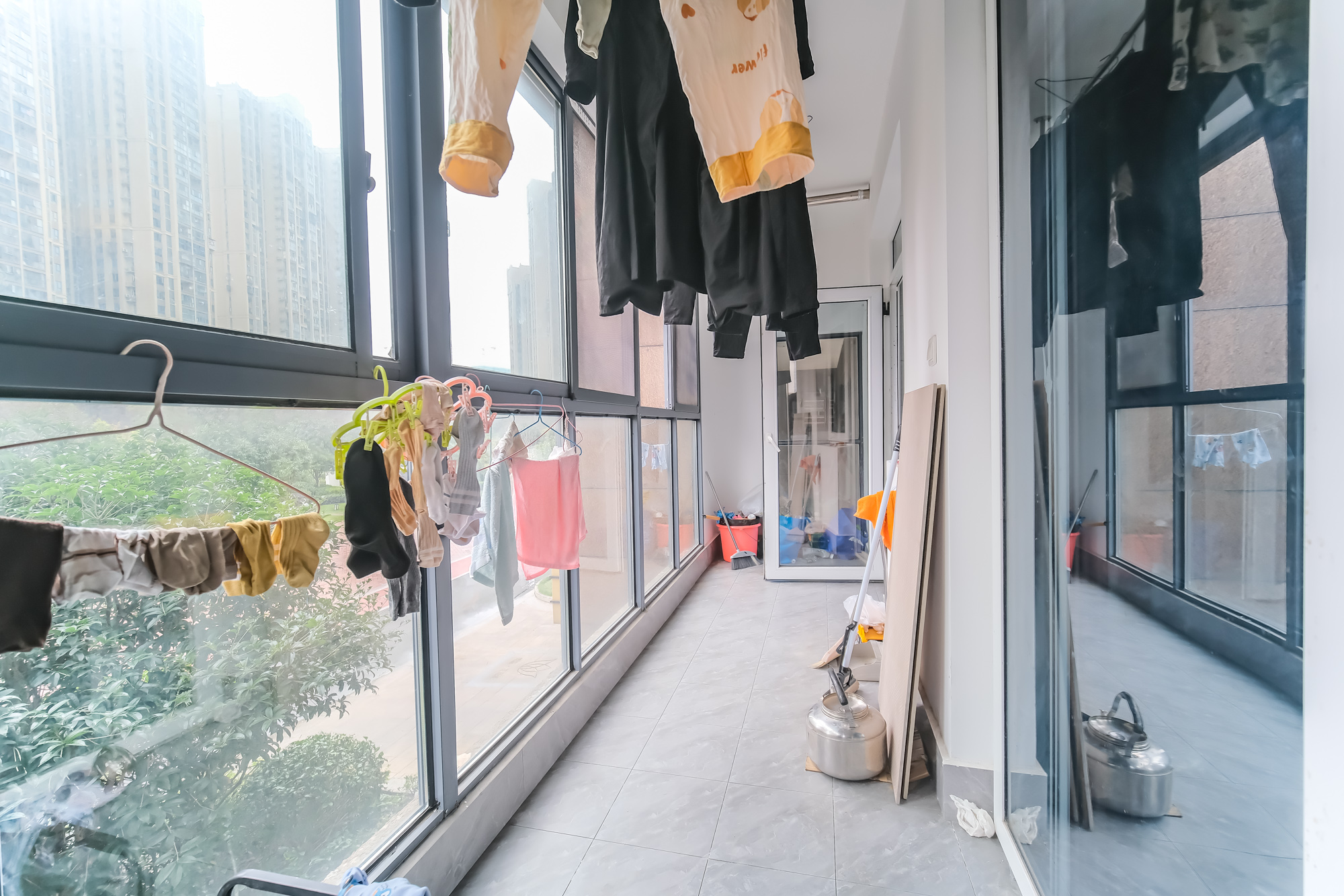 荣盛花语城  3室2厅1卫    65.8万 荣盛花语城  3室2厅1卫    65.8万阳台