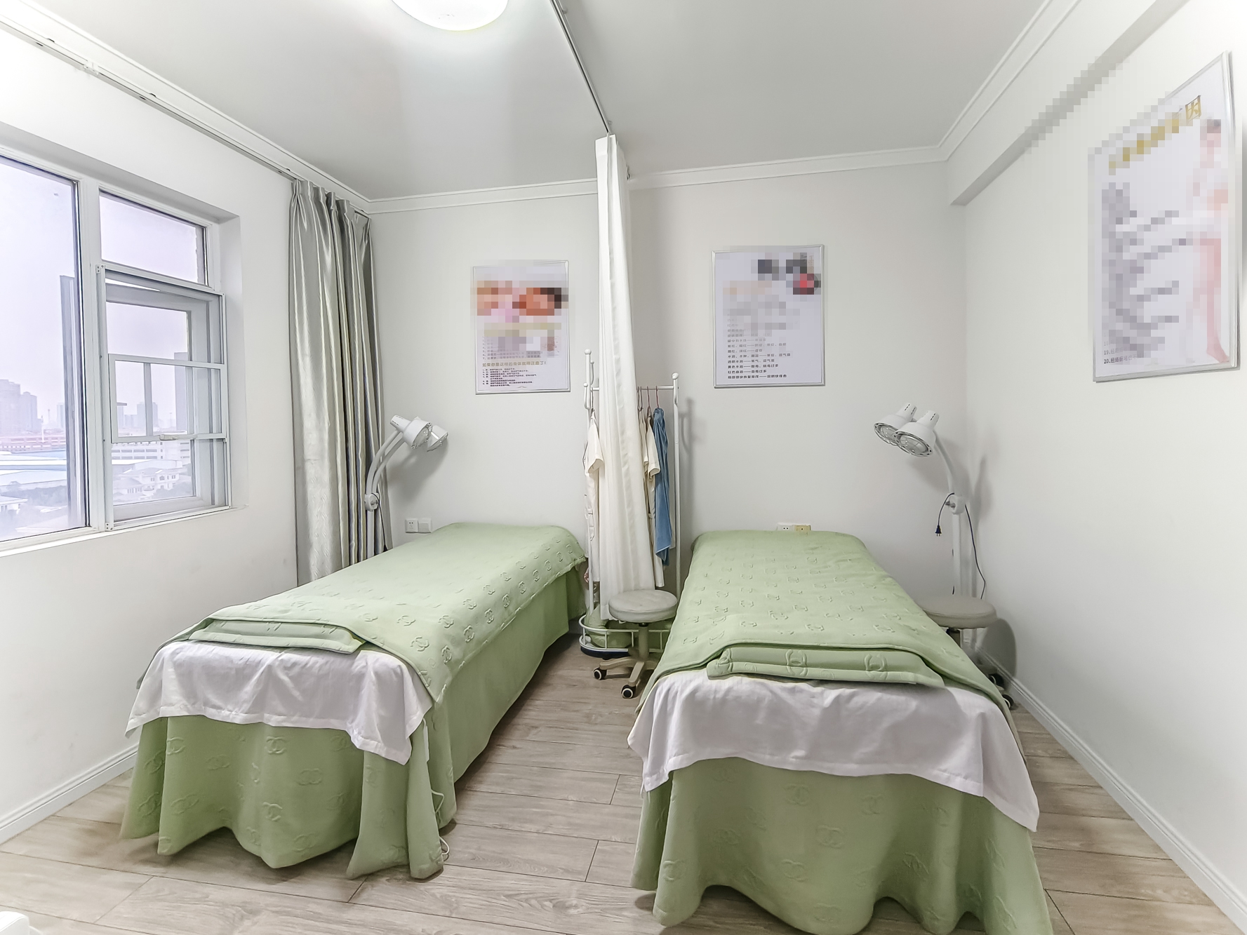 三一街区  3室2厅1卫   62.00万卧室