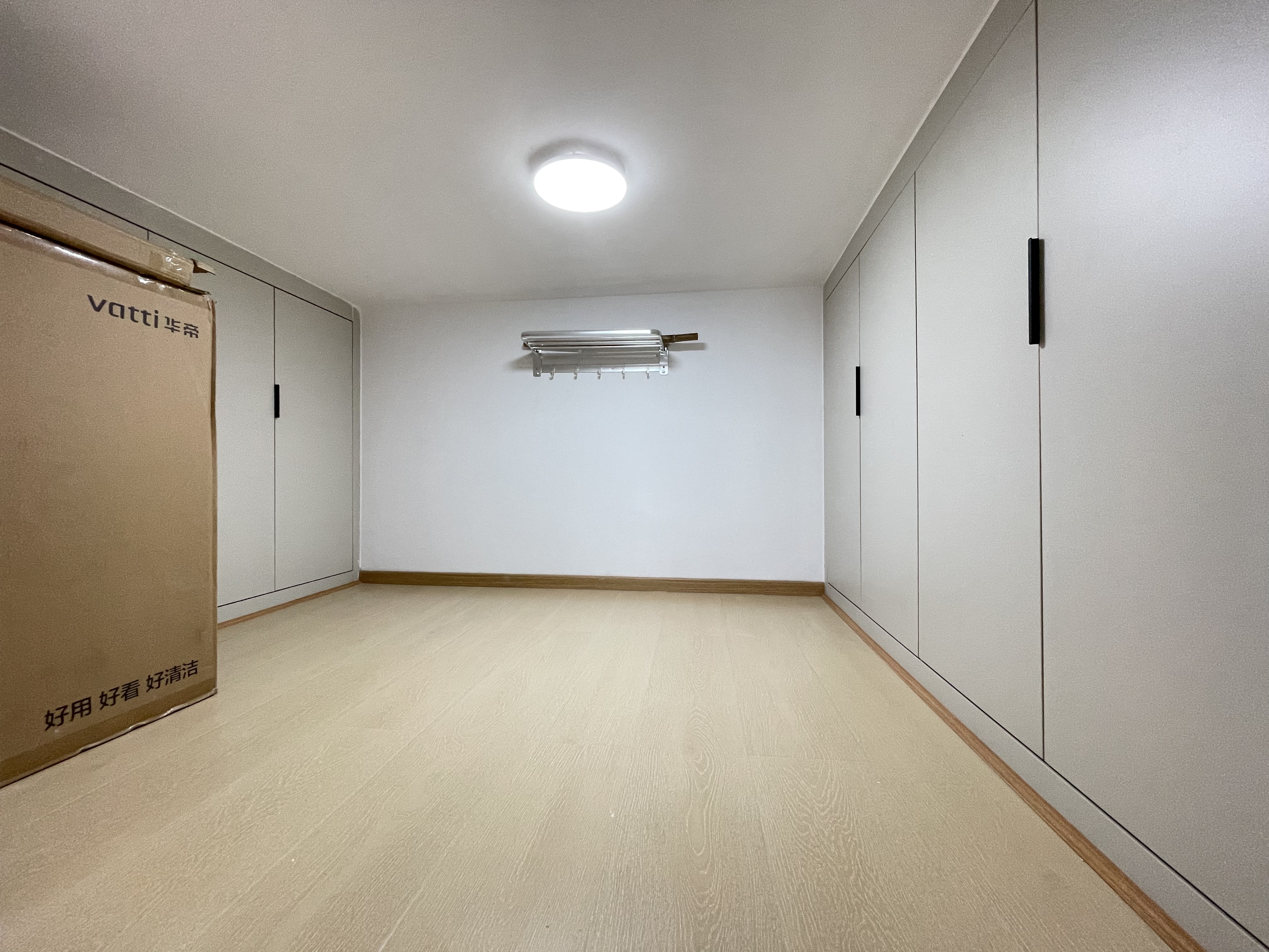 潤和濱江廣場（潤和中央廣場）  2室1廳1衛(wèi)   1800.00元/月室內(nèi)圖