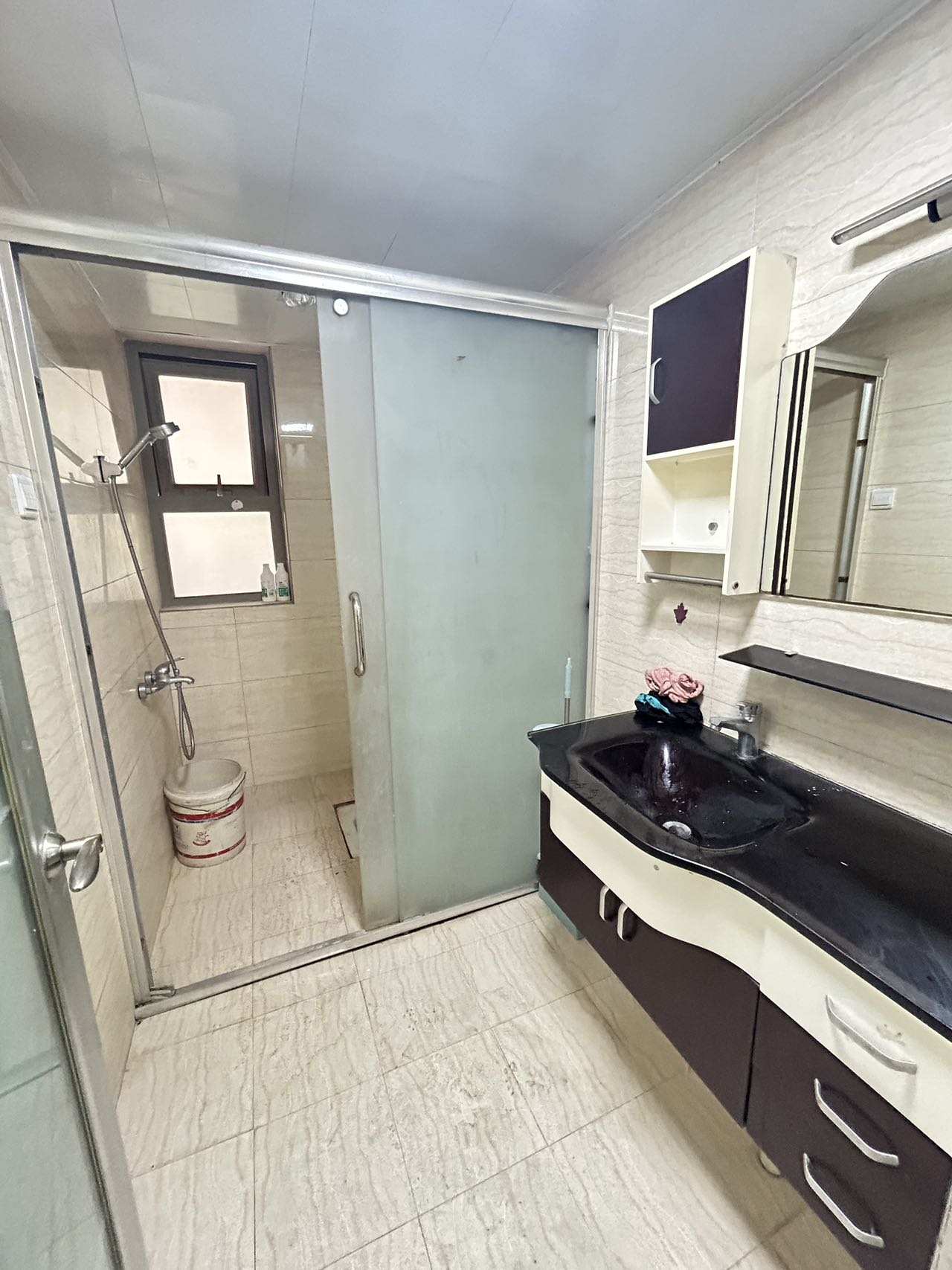 怡海星城 2室2厅1卫 1500.0元/月 怡海星城 2室2厅1卫 1500.0元/月室内图