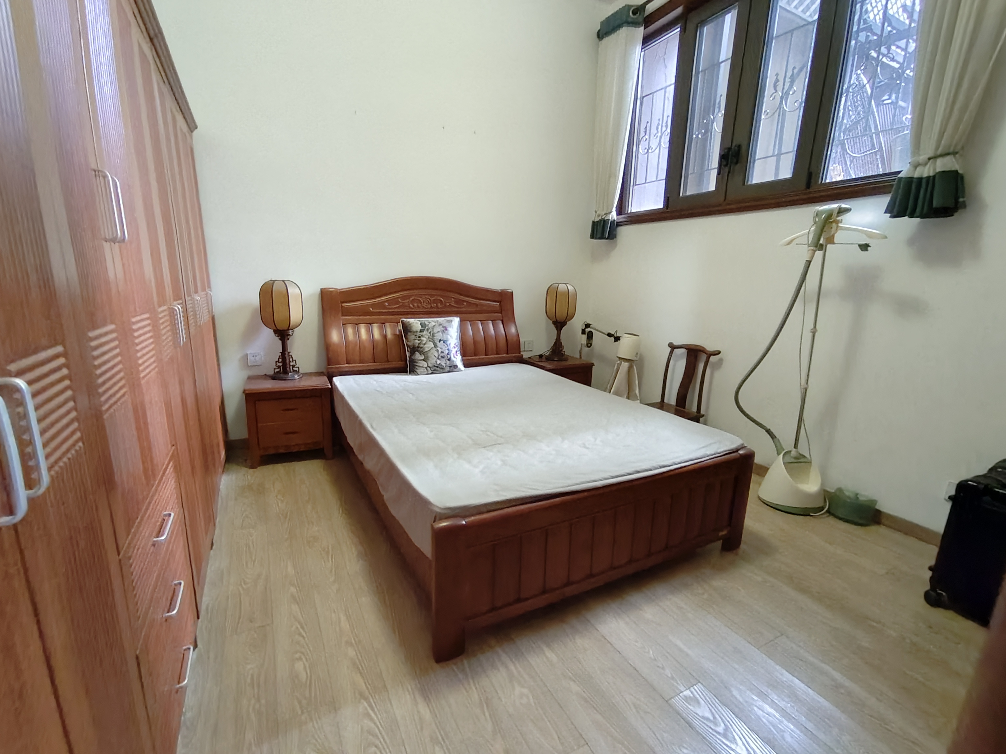 海韵天城 5室2厅2卫 180.0万 海韵天城 5室2厅2卫 180.0万室内图