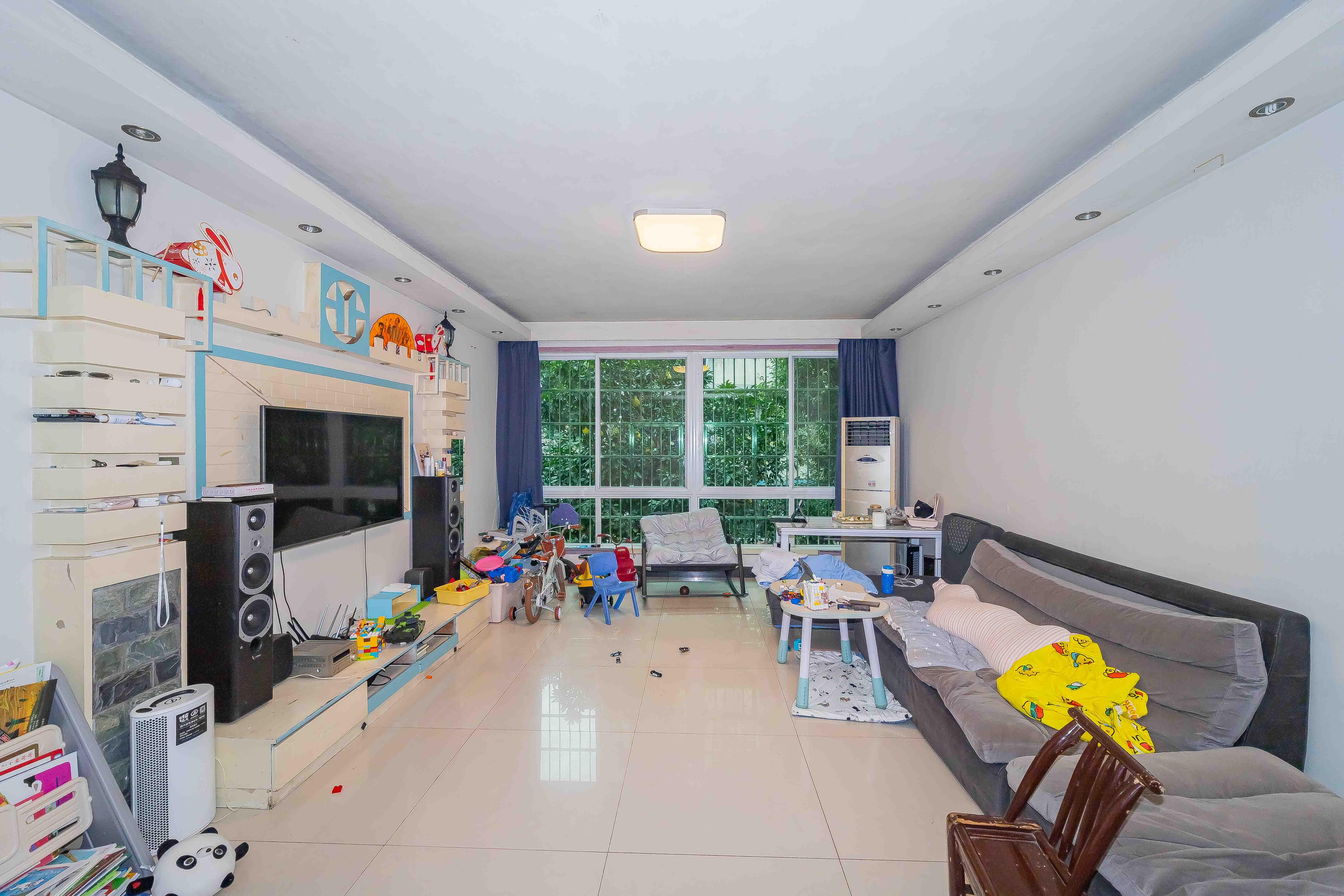 明媚星城  3室2厅2卫    106.0万 明媚星城  3室2厅2卫    106.0万客厅