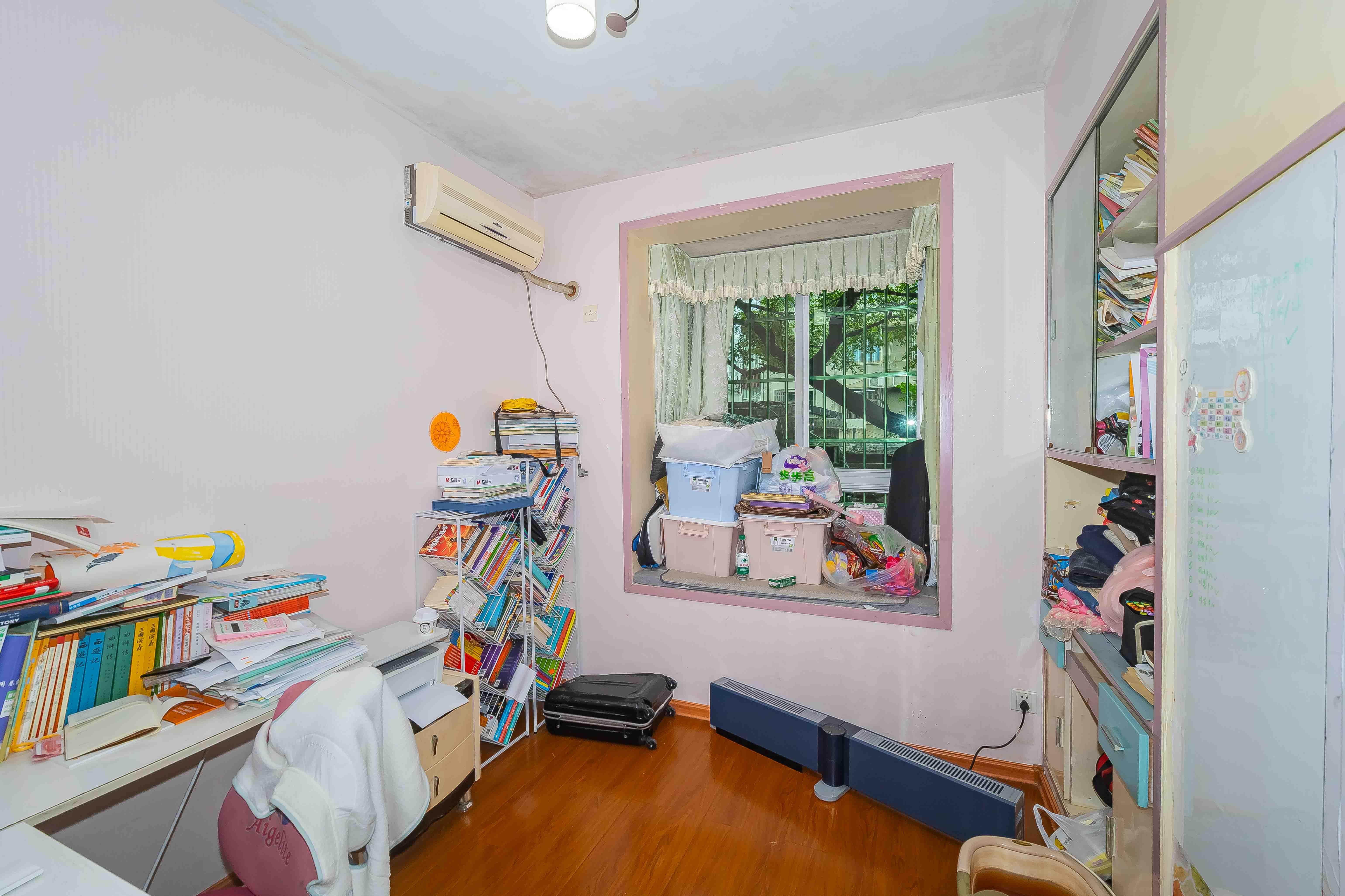 明媚星城  3室2厅2卫    106.0万 明媚星城  3室2厅2卫    106.0万卧室