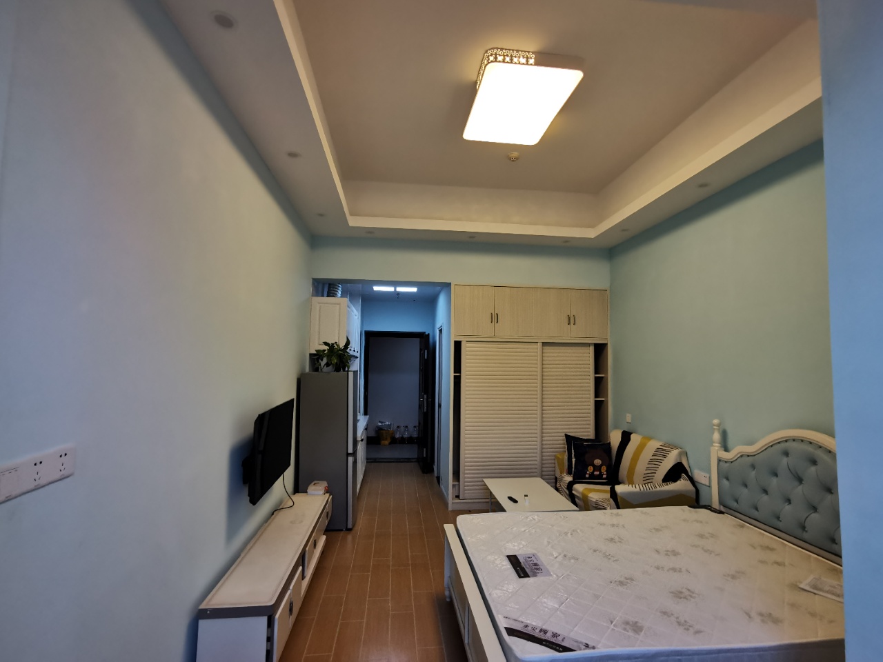 裕天国际商汇中心 1室1厅1卫 1400.0元/月 裕天国际商汇中心 1室1厅1卫 1400.0元/月室内图