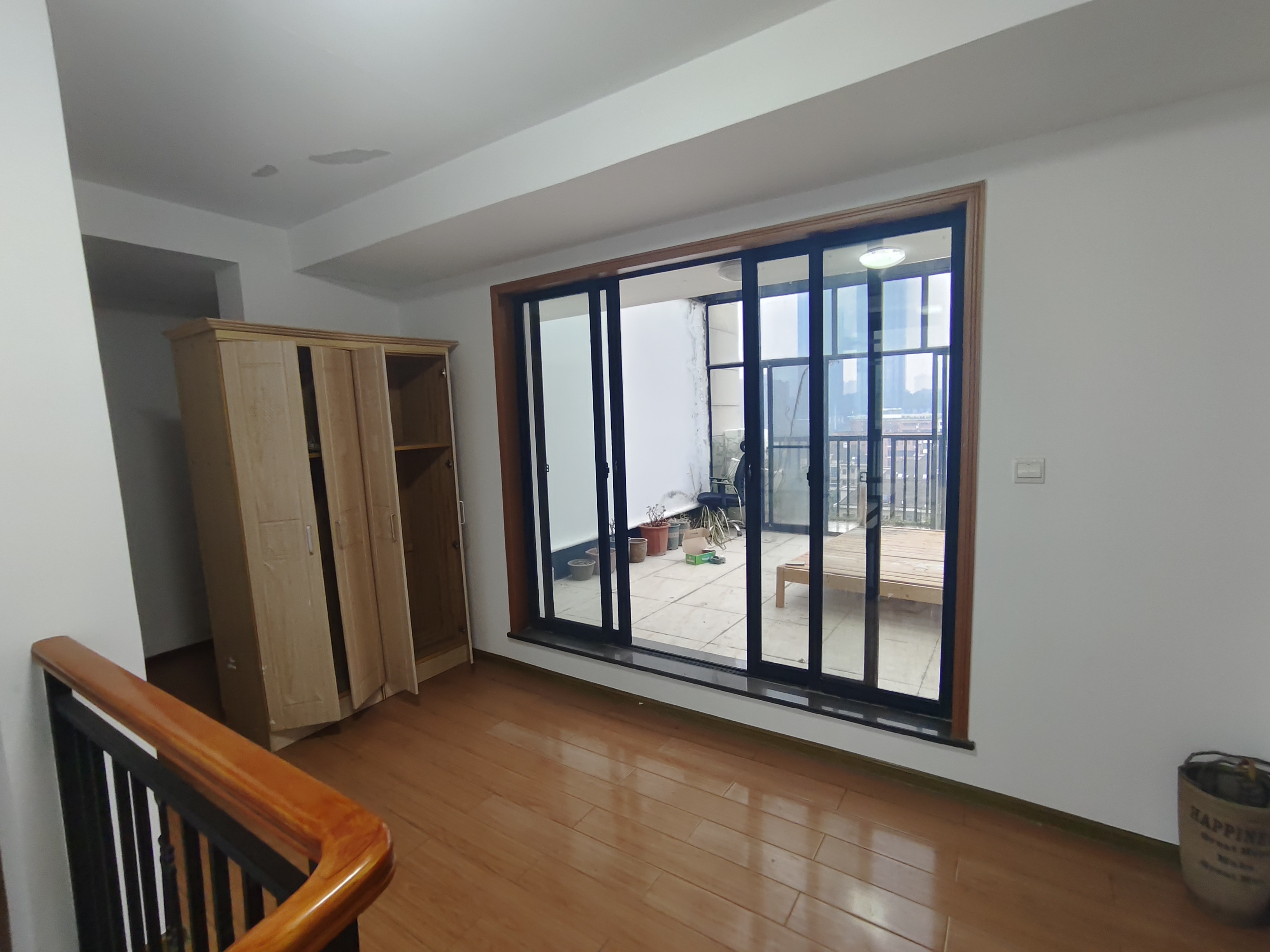 三江花中城 4室2厅2卫 3000.0元/月 三江花中城 4室2厅2卫 3000.0元/月室内图