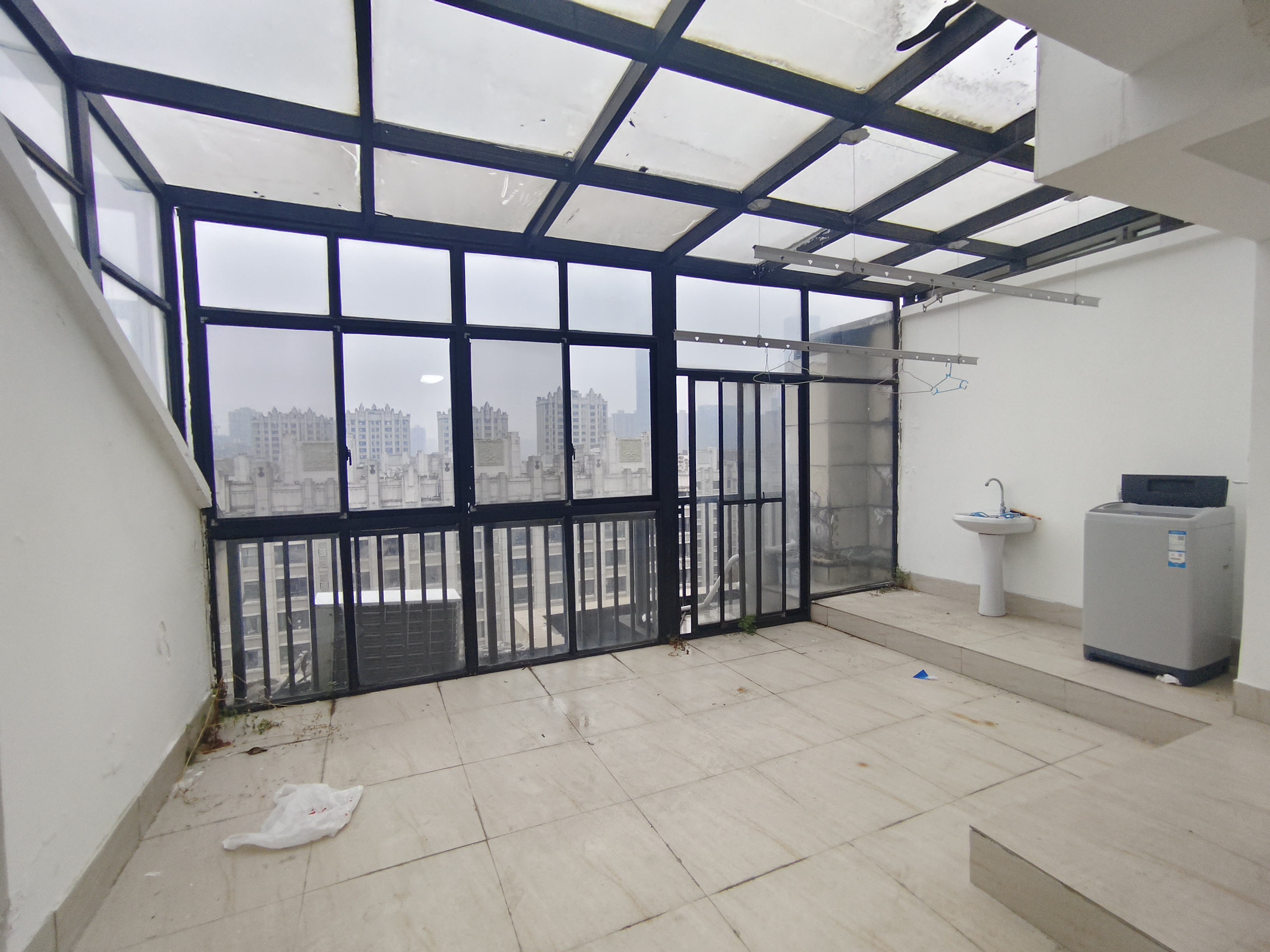 三江花中城 4室2厅2卫 3000.0元/月 三江花中城 4室2厅2卫 3000.0元/月室内图