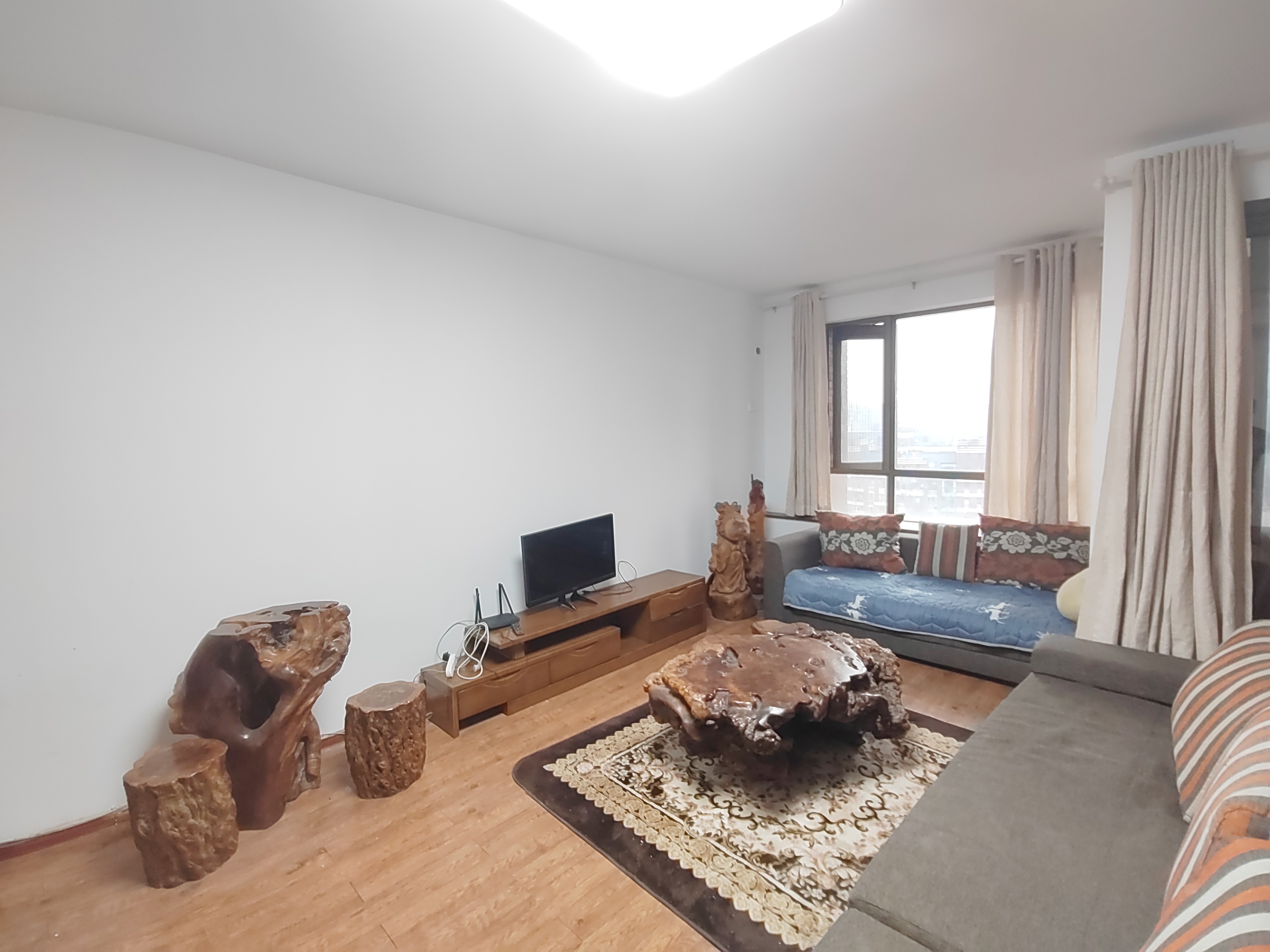 奥林匹克花园 3室2厅1卫 2500.0元/月 奥林匹克花园 3室2厅1卫 2500.0元/月室内图