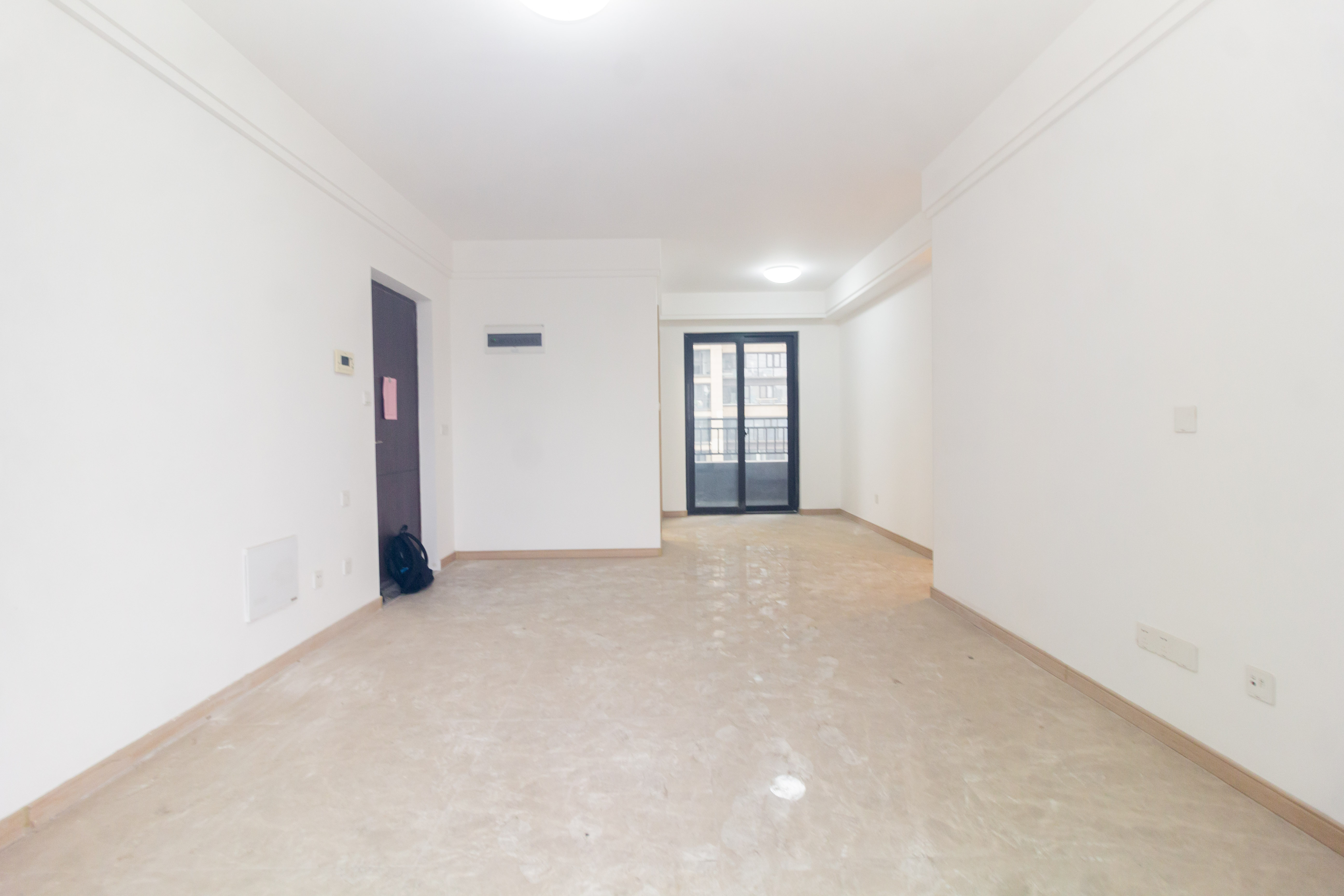 君合新城玺樾  3室2厅2卫    85.0万 君合新城玺樾  3室2厅2卫    85.0万客厅