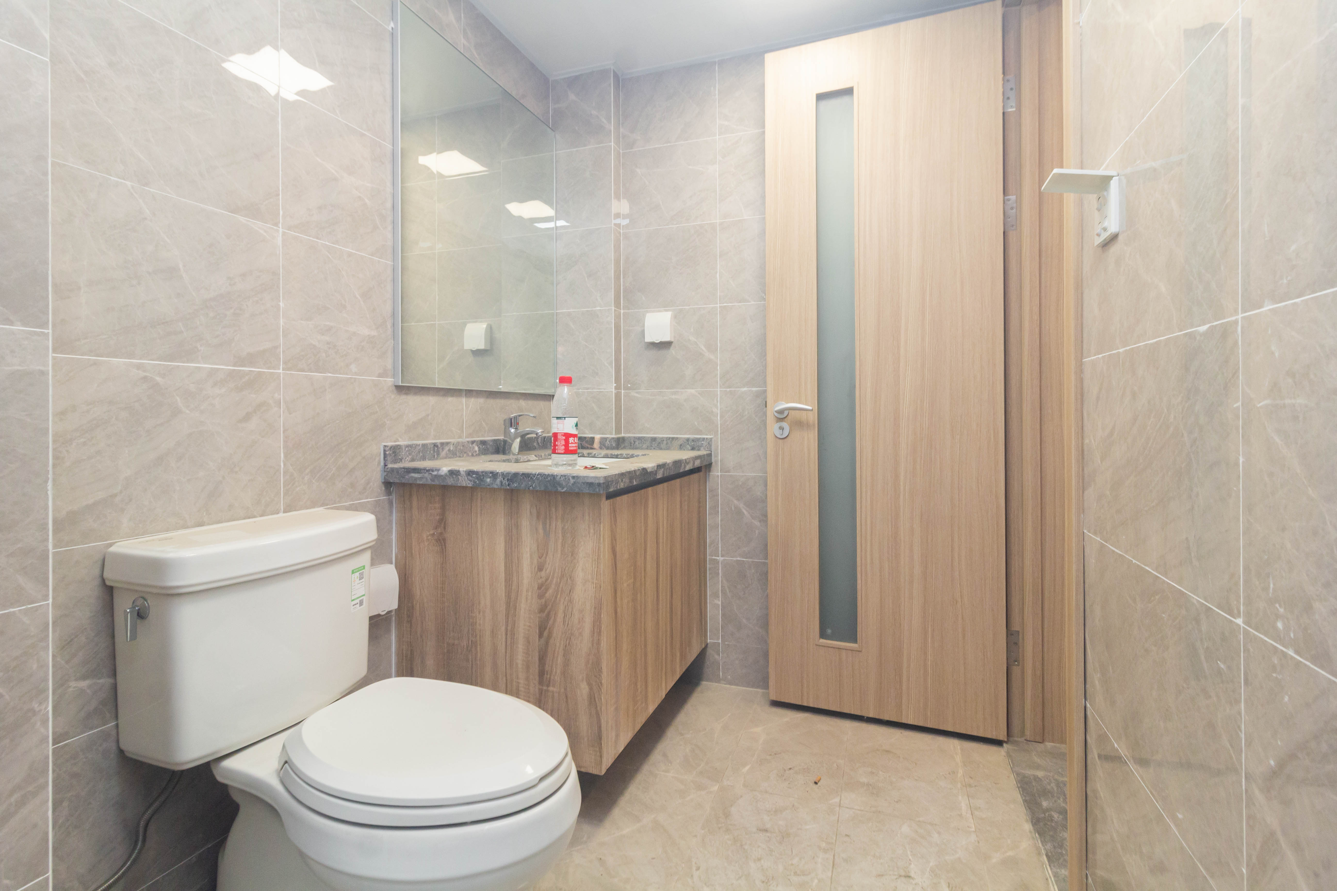 君合新城玺樾  3室2厅2卫    85.0万 君合新城玺樾  3室2厅2卫    85.0万卧室