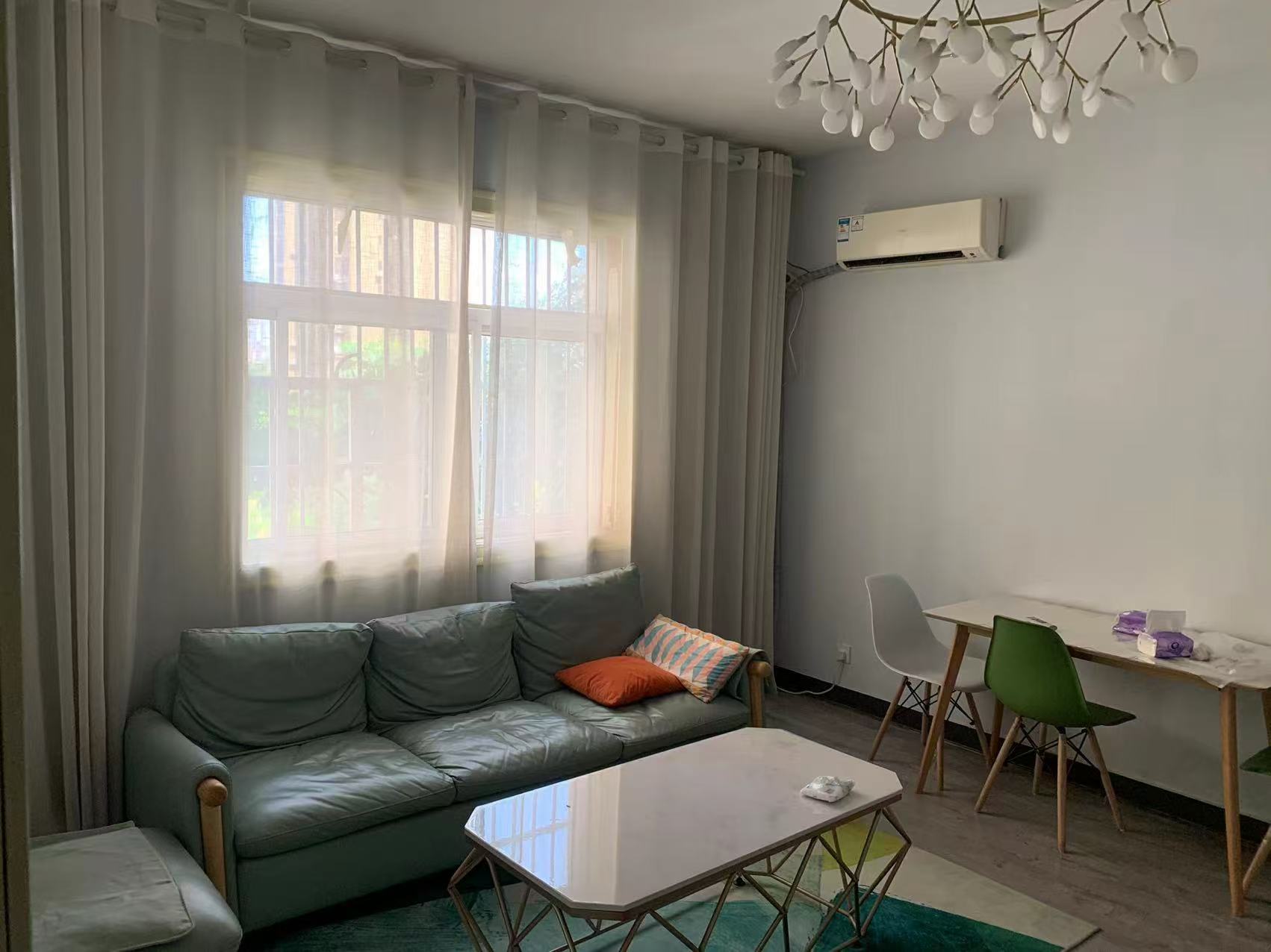 莲花小区 2室2厅1卫 1400.0元/月 莲花小区 2室2厅1卫 1400.0元/月户型图