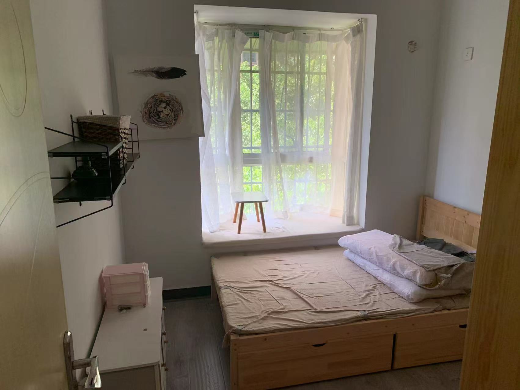 莲花小区 2室2厅1卫 1400.0元/月 莲花小区 2室2厅1卫 1400.0元/月室内图