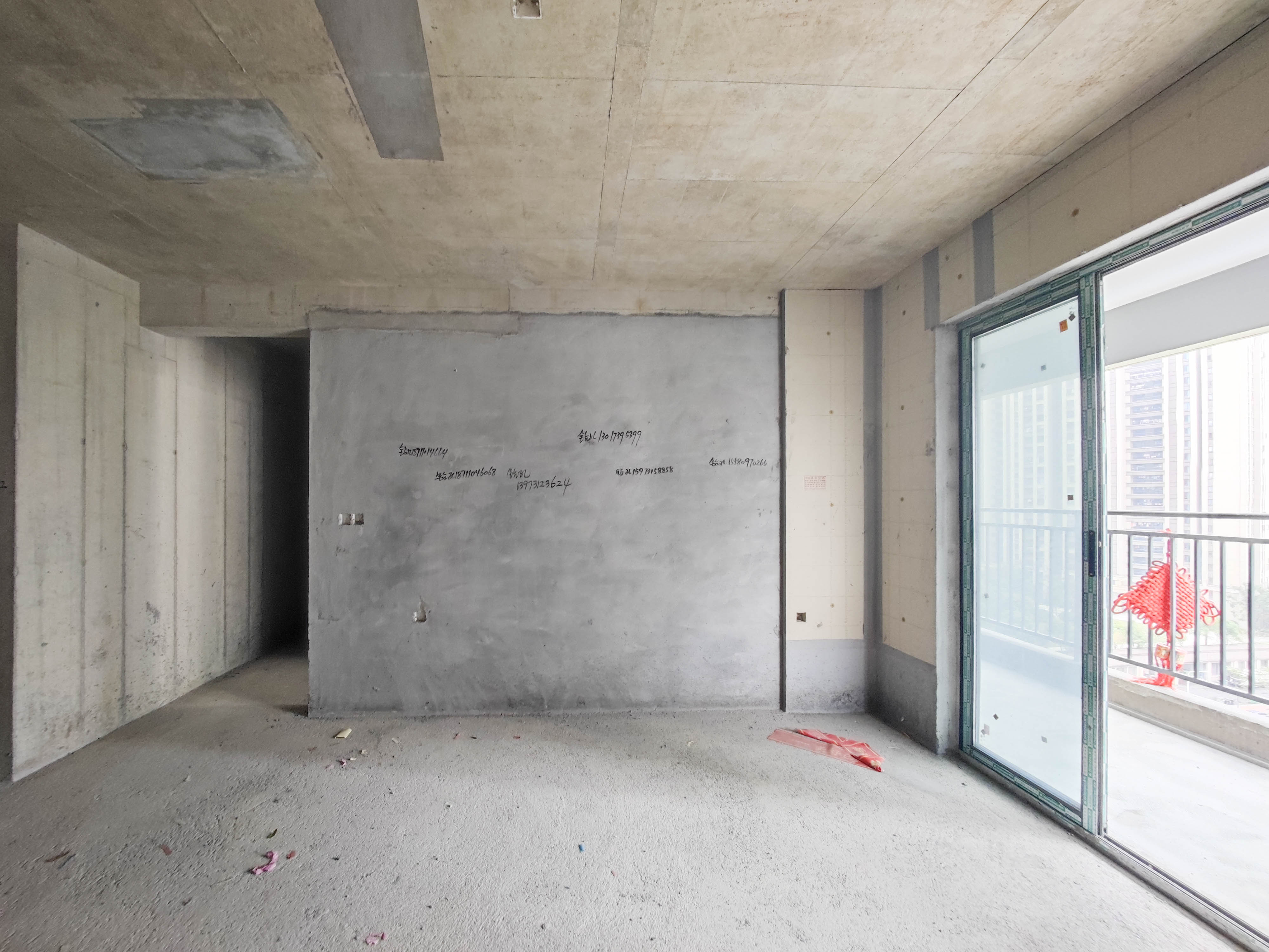 润和星河玥 4室2厅2卫 122.0万 润和星河玥 4室2厅2卫 122.0万客厅