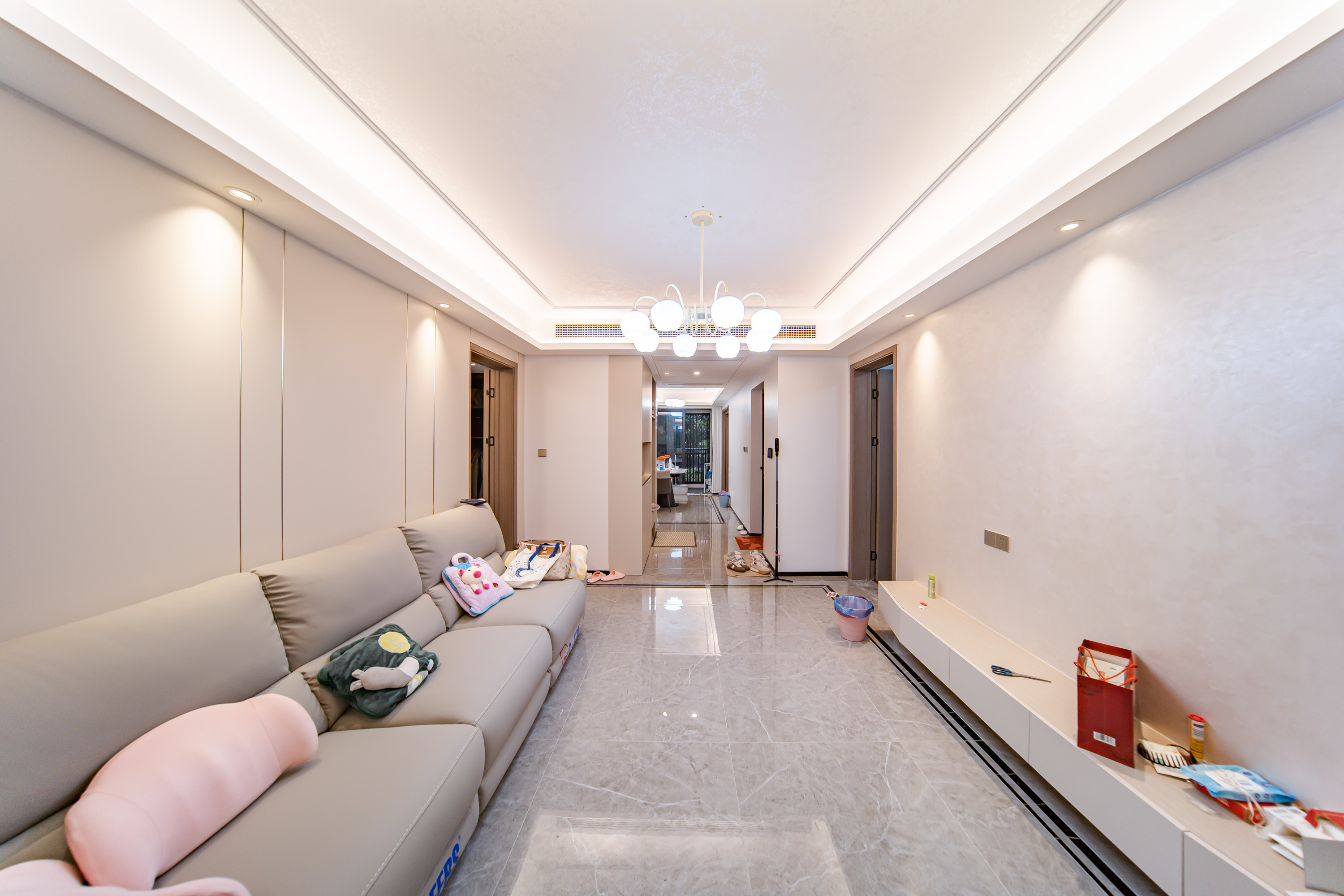 建发电建江山悦  3室2厅2卫   130.00万客厅