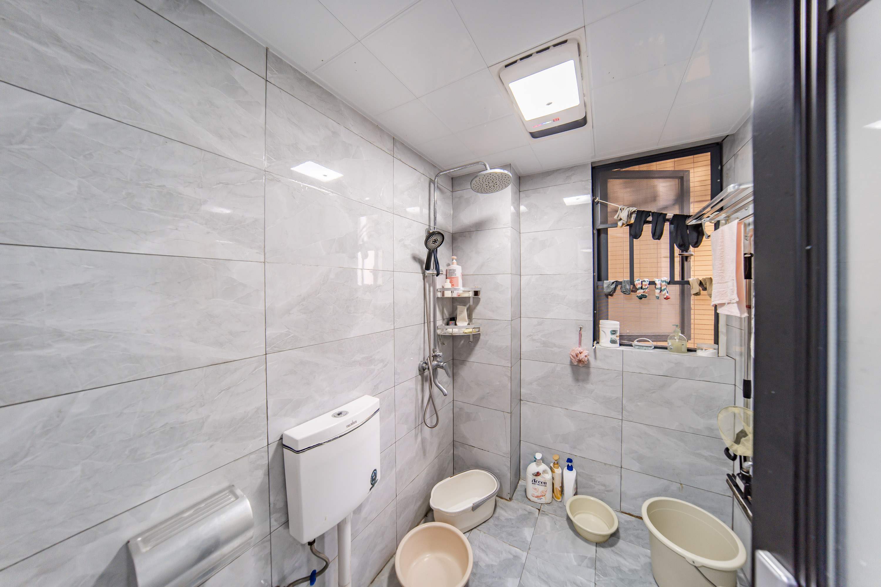 湘熙水郡(观澜海赋家园) 3室2厅1卫 97.6万 湘熙水郡(观澜海赋家园) 3室2厅1卫 97.6万卫生间