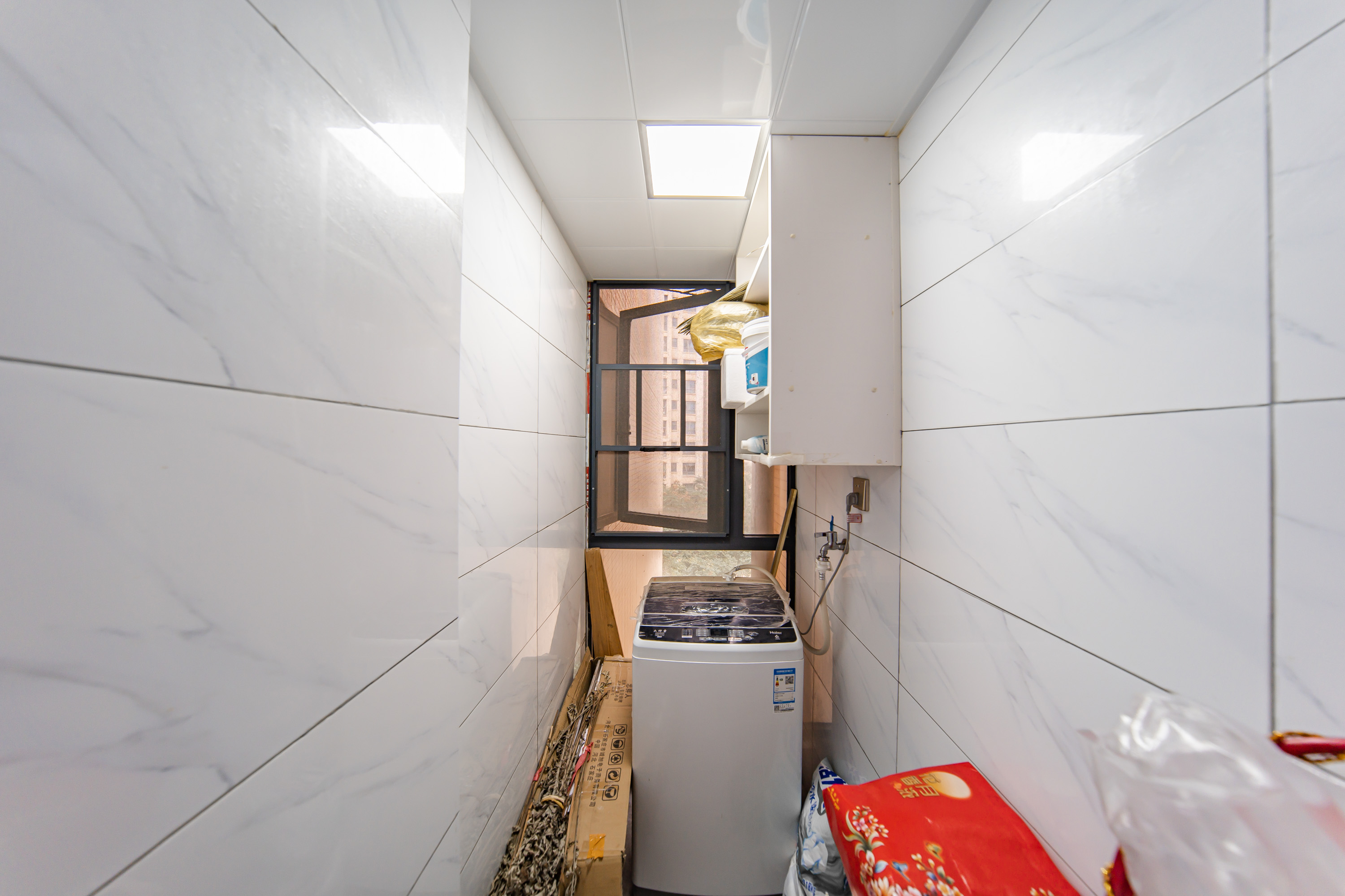 湘熙水郡(观澜海赋家园) 3室2厅1卫 97.6万 湘熙水郡(观澜海赋家园) 3室2厅1卫 97.6万阳台