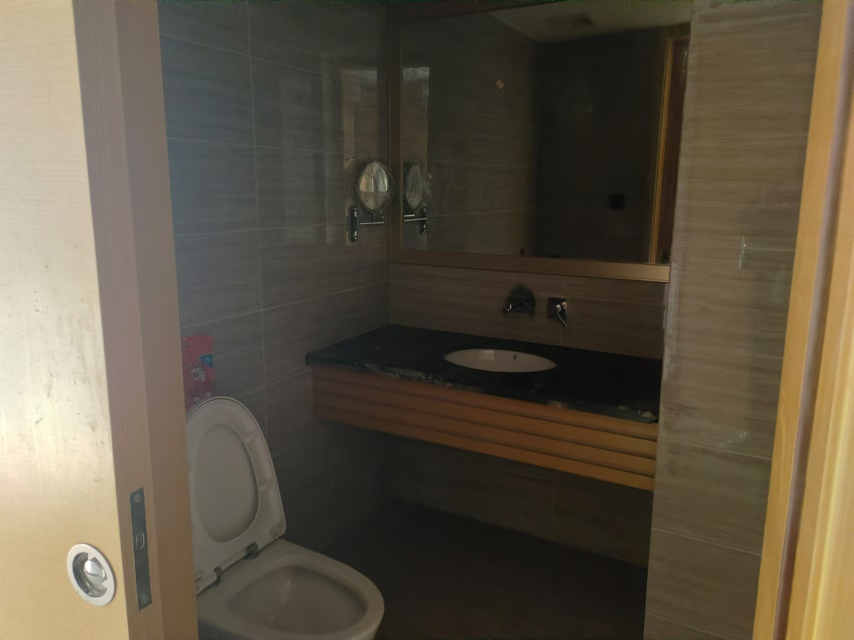 富华商业广场 1室1厅1卫 900.0元/月 富华商业广场 1室1厅1卫 900.0元/月室内图