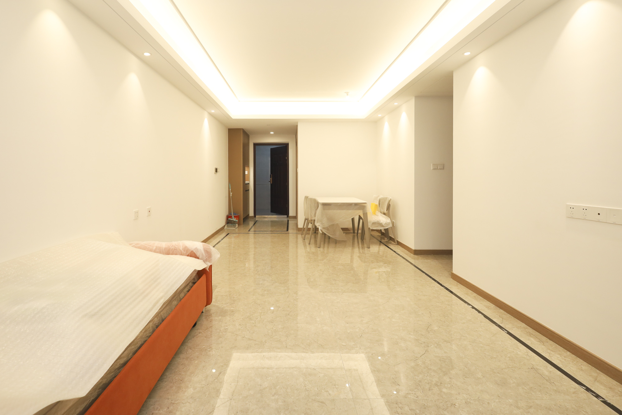 金地兰亭樾  3室2厅2卫    110.0万 金地兰亭樾  3室2厅2卫    110.0万