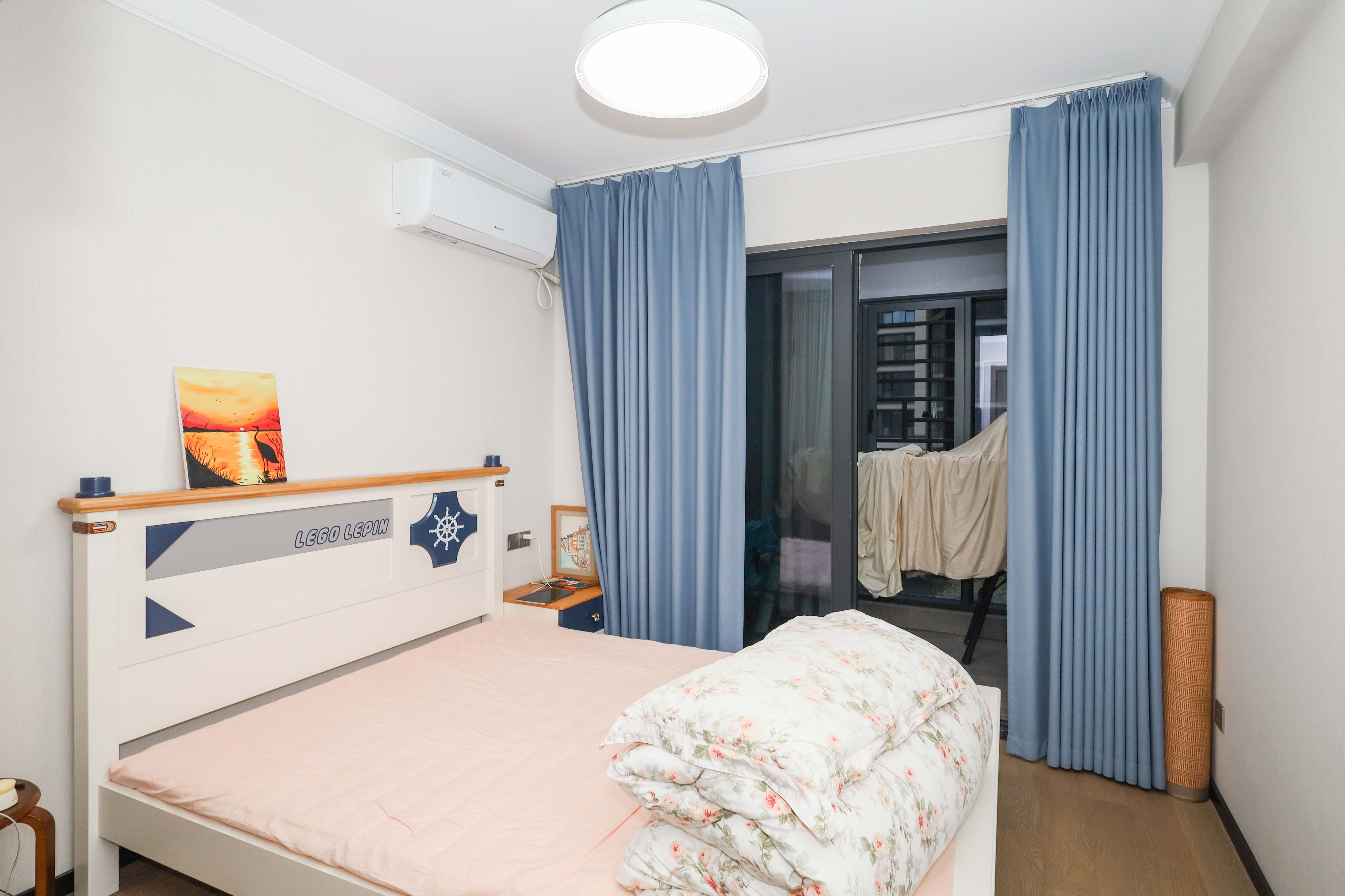 中海阅溪府 4室2厅2卫 220.0万 中海阅溪府 4室2厅2卫 220.0万卧室