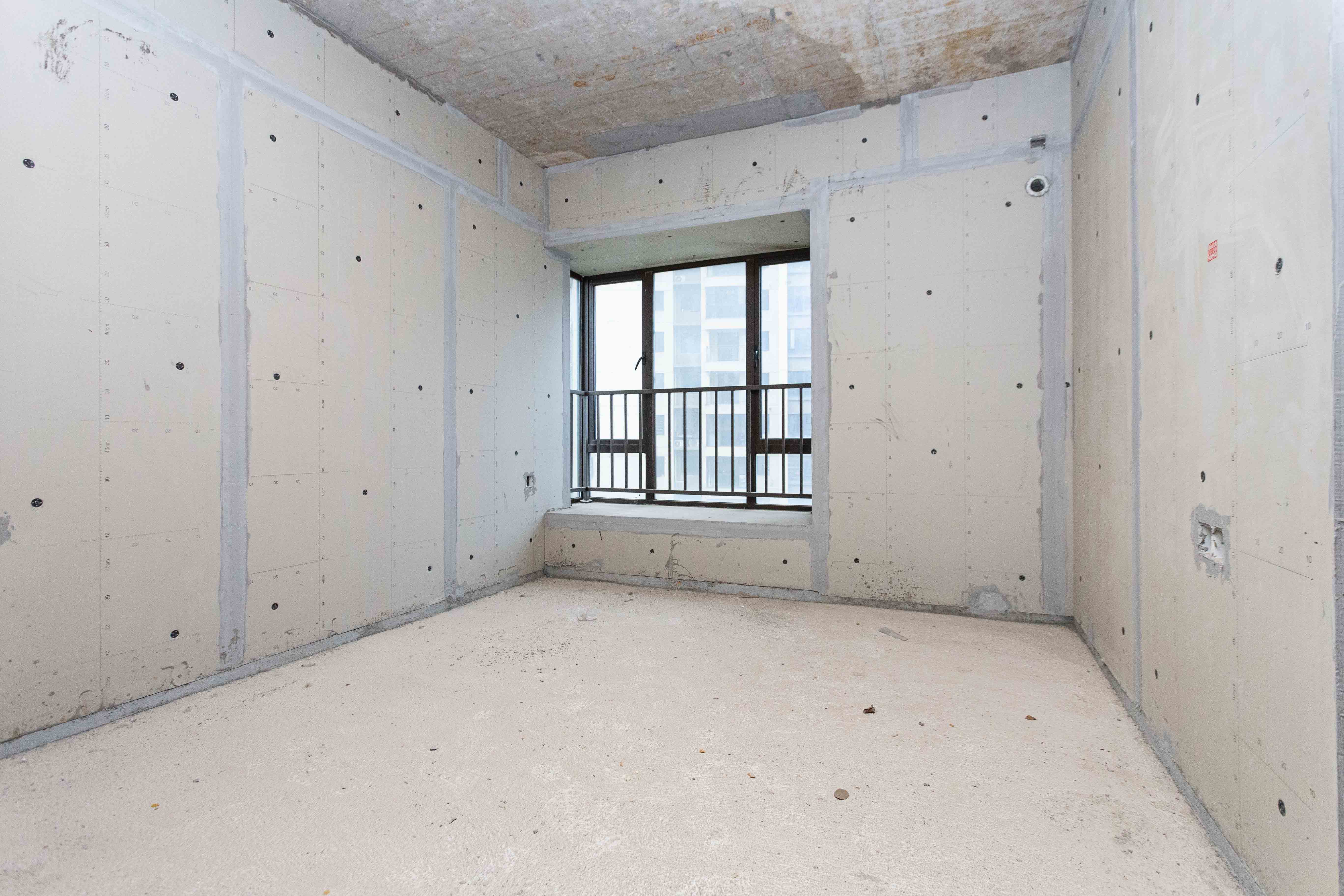 长燃润和天地(长润小区印湘江) 4室2厅2卫 104.5万 长燃润和天地(长润小区印湘江) 4室2厅2卫 104.5万卧室