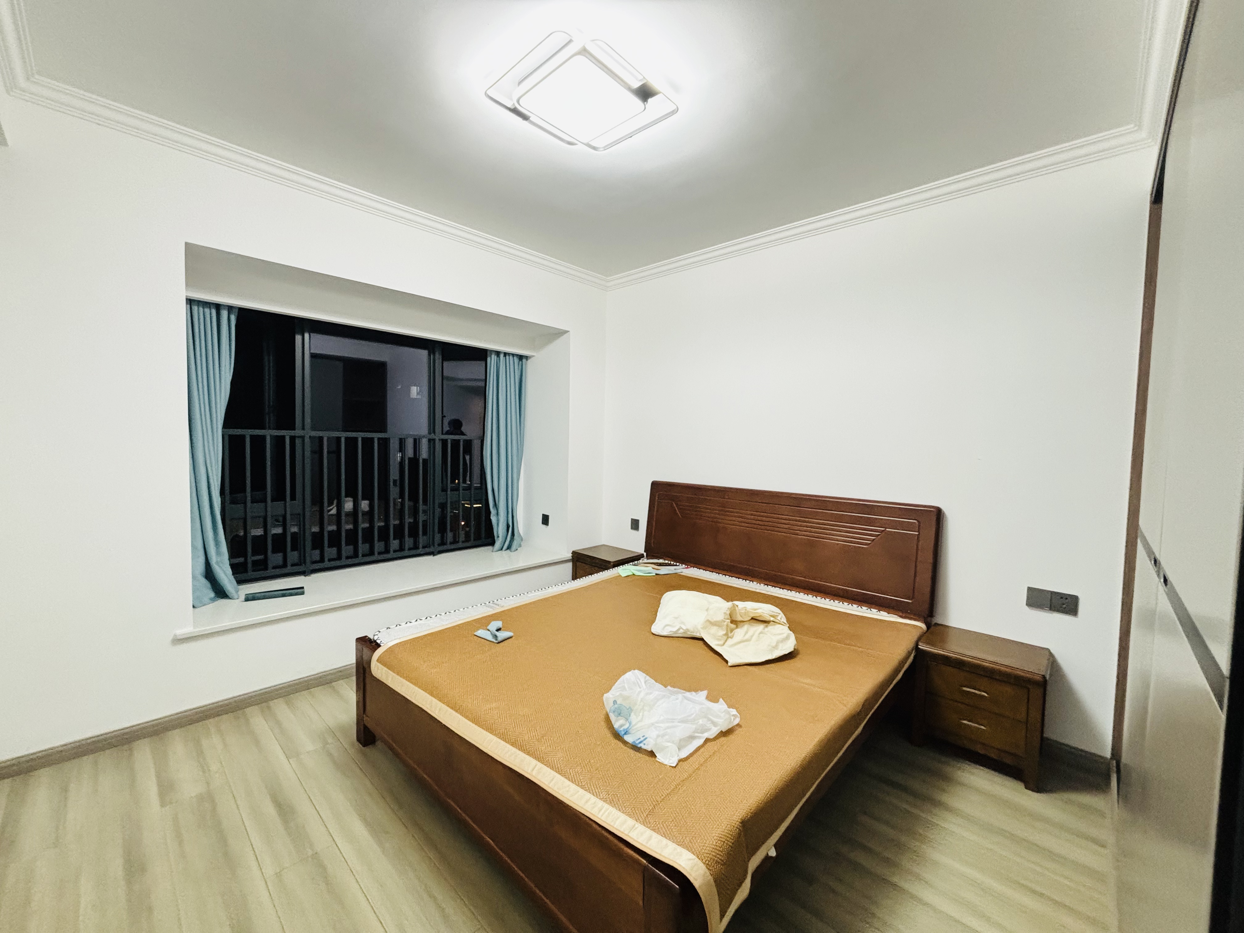 南山梅溪一方 4室2厅2卫 3300.0元/月 南山梅溪一方 4室2厅2卫 3300.0元/月室内图