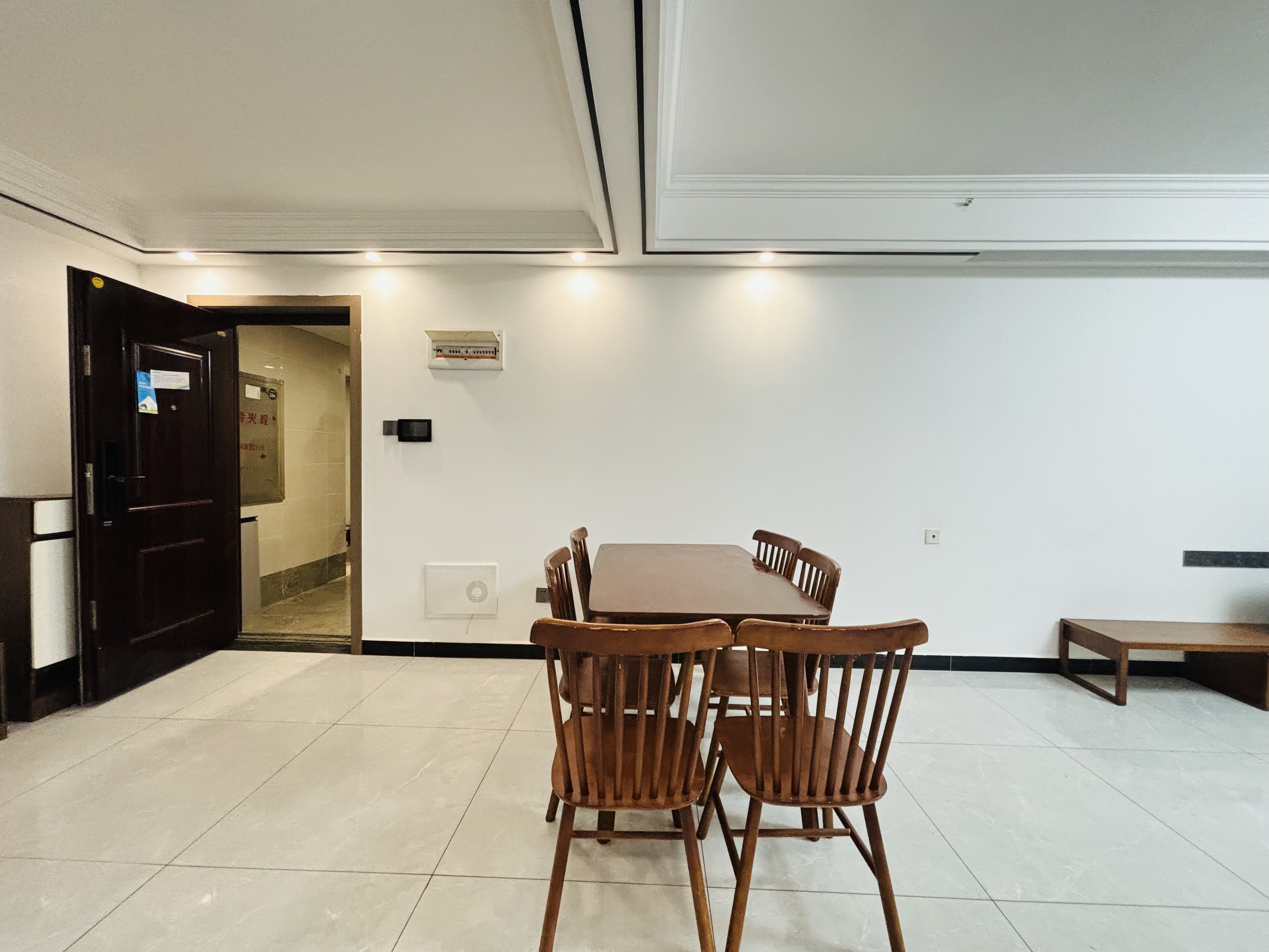 南山梅溪一方 4室2厅2卫 3300.0元/月 南山梅溪一方 4室2厅2卫 3300.0元/月室内图