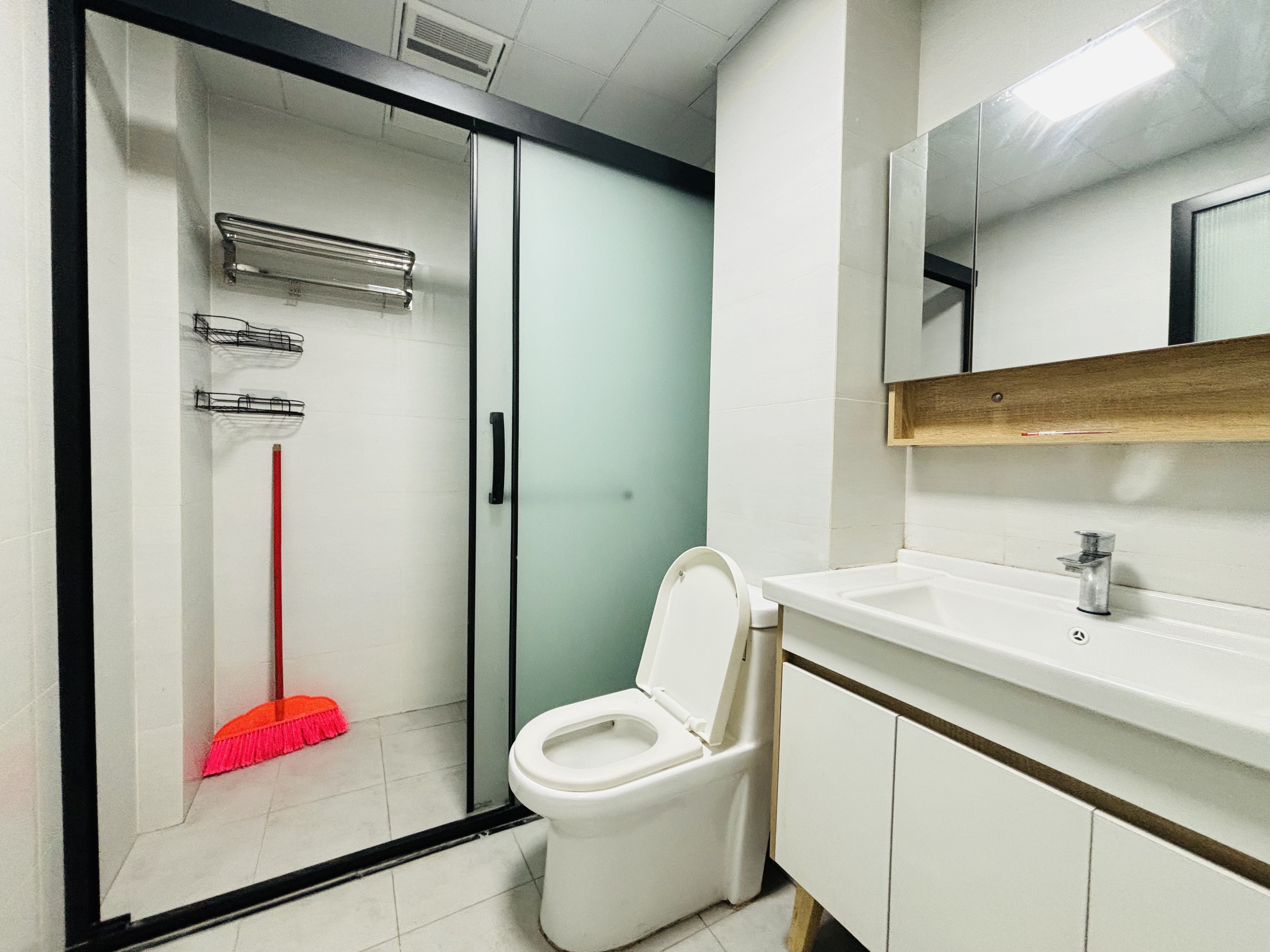 南山梅溪一方 4室2厅2卫 3300.0元/月 南山梅溪一方 4室2厅2卫 3300.0元/月室内图