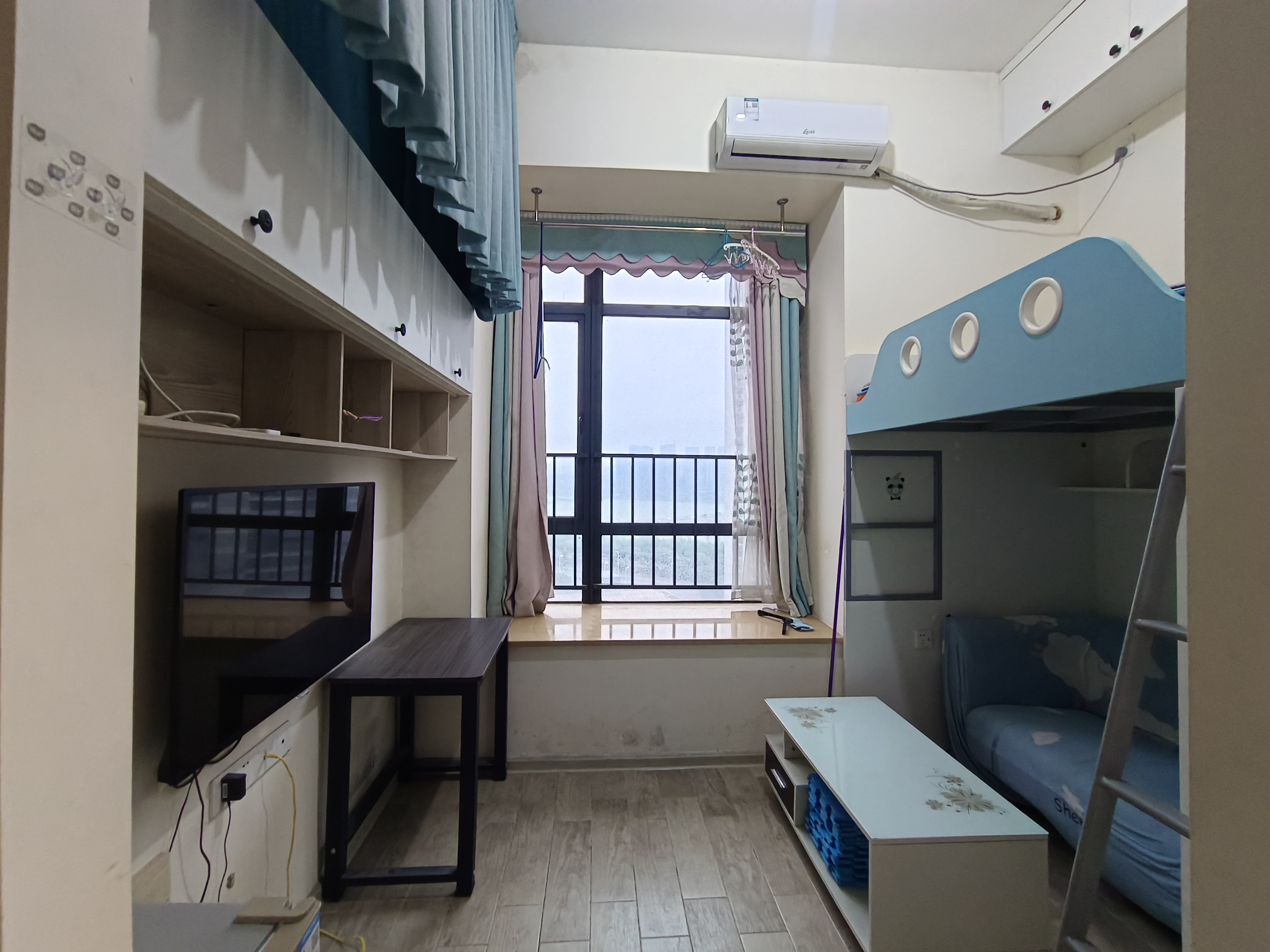 兰亭湾畔 1室1厅1卫 1200.0元/月 兰亭湾畔 1室1厅1卫 1200.0元/月室内图