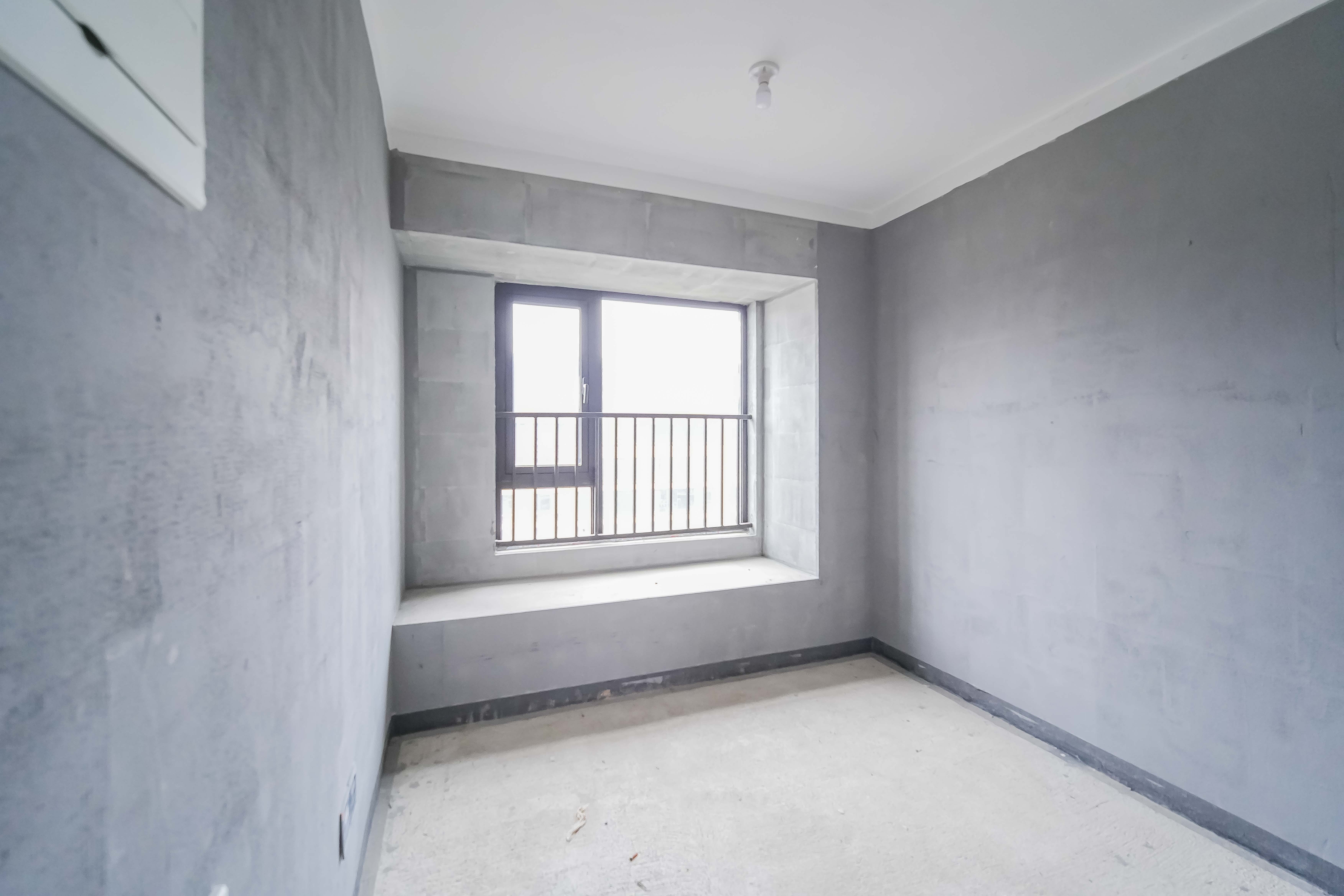 建发玖洲和玺  4室2厅2卫   200.00万其他