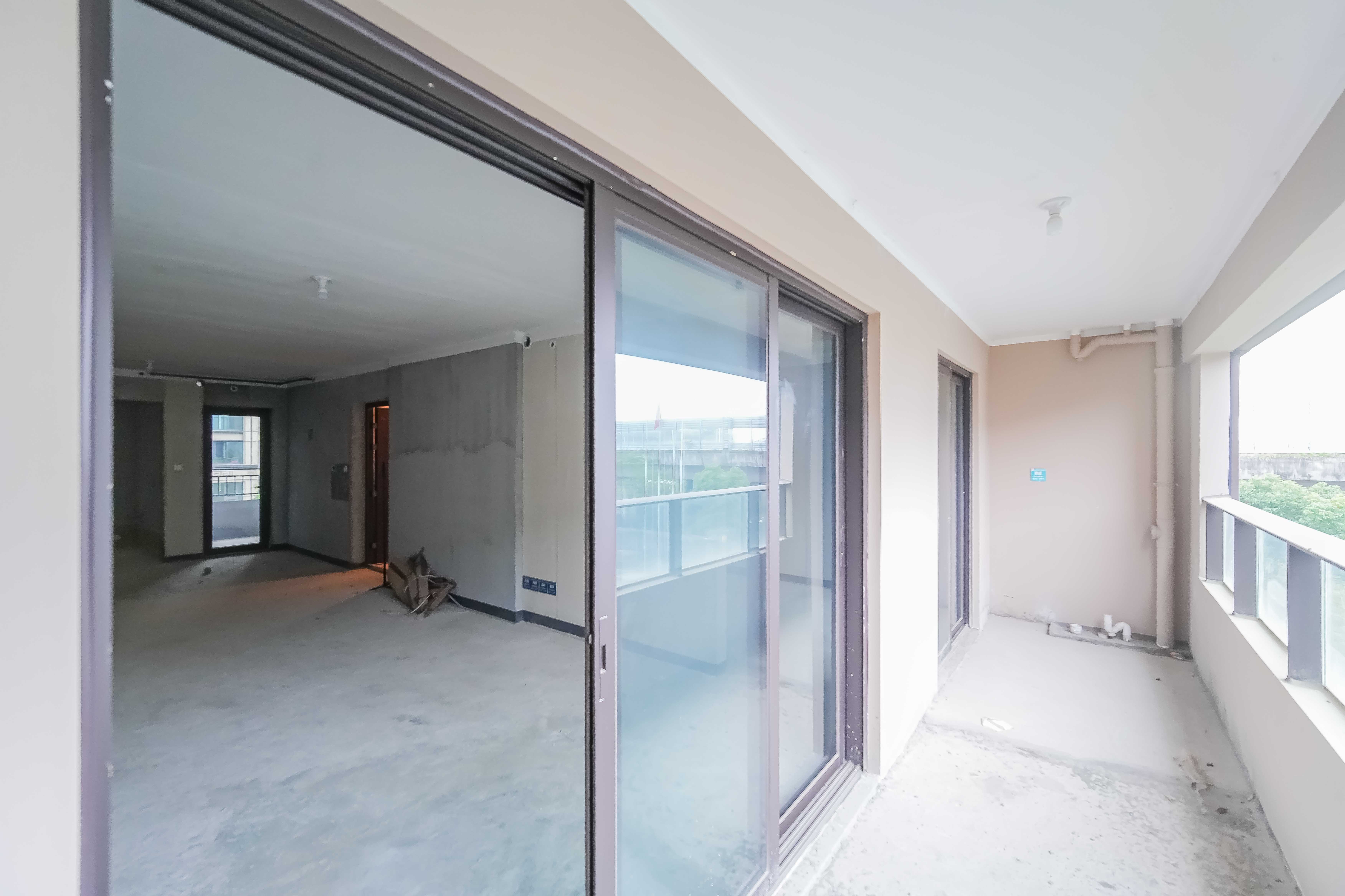 建发玖洲和玺  4室2厅2卫   158.00万其他