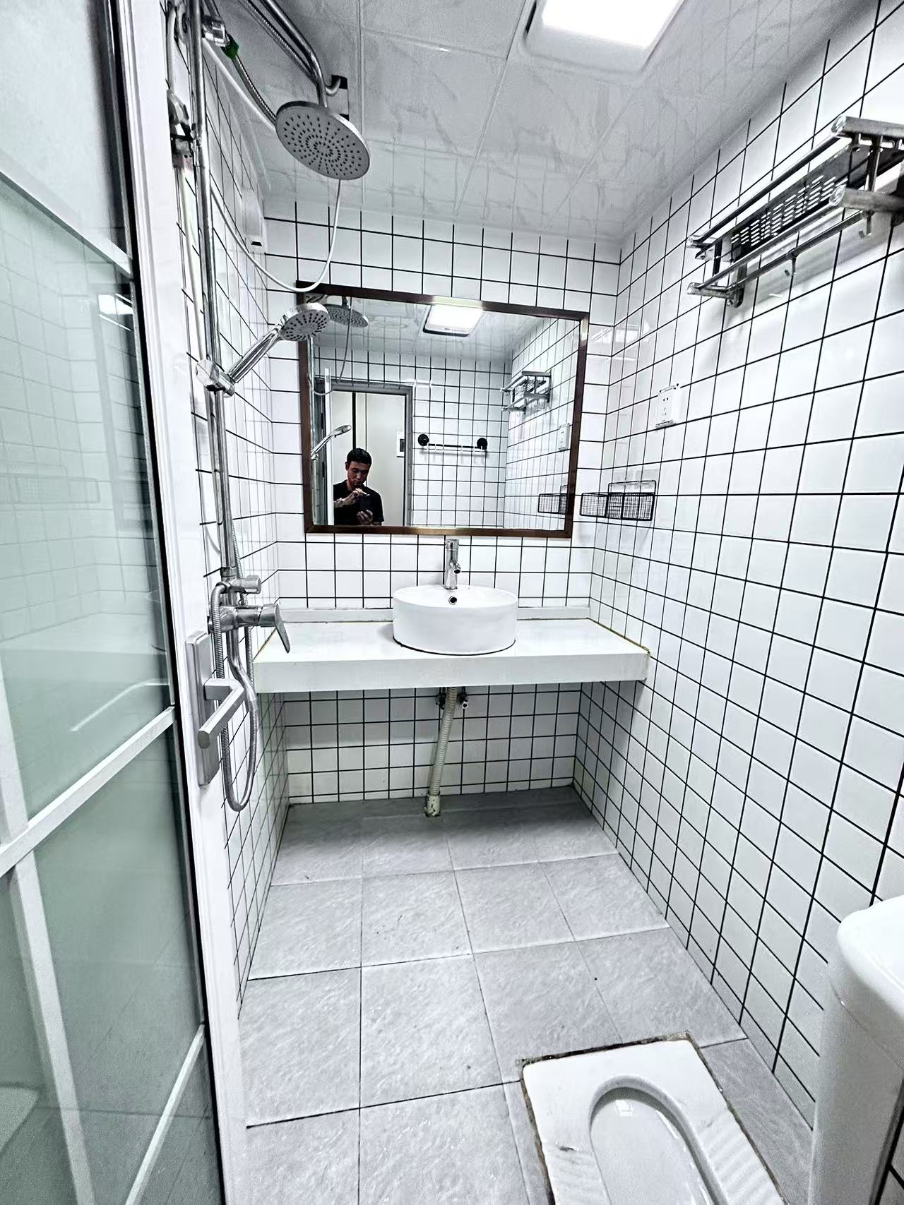 裕天国际商汇中心 1室1厅1卫 1830.0元/月 裕天国际商汇中心 1室1厅1卫 1830.0元/月室内图