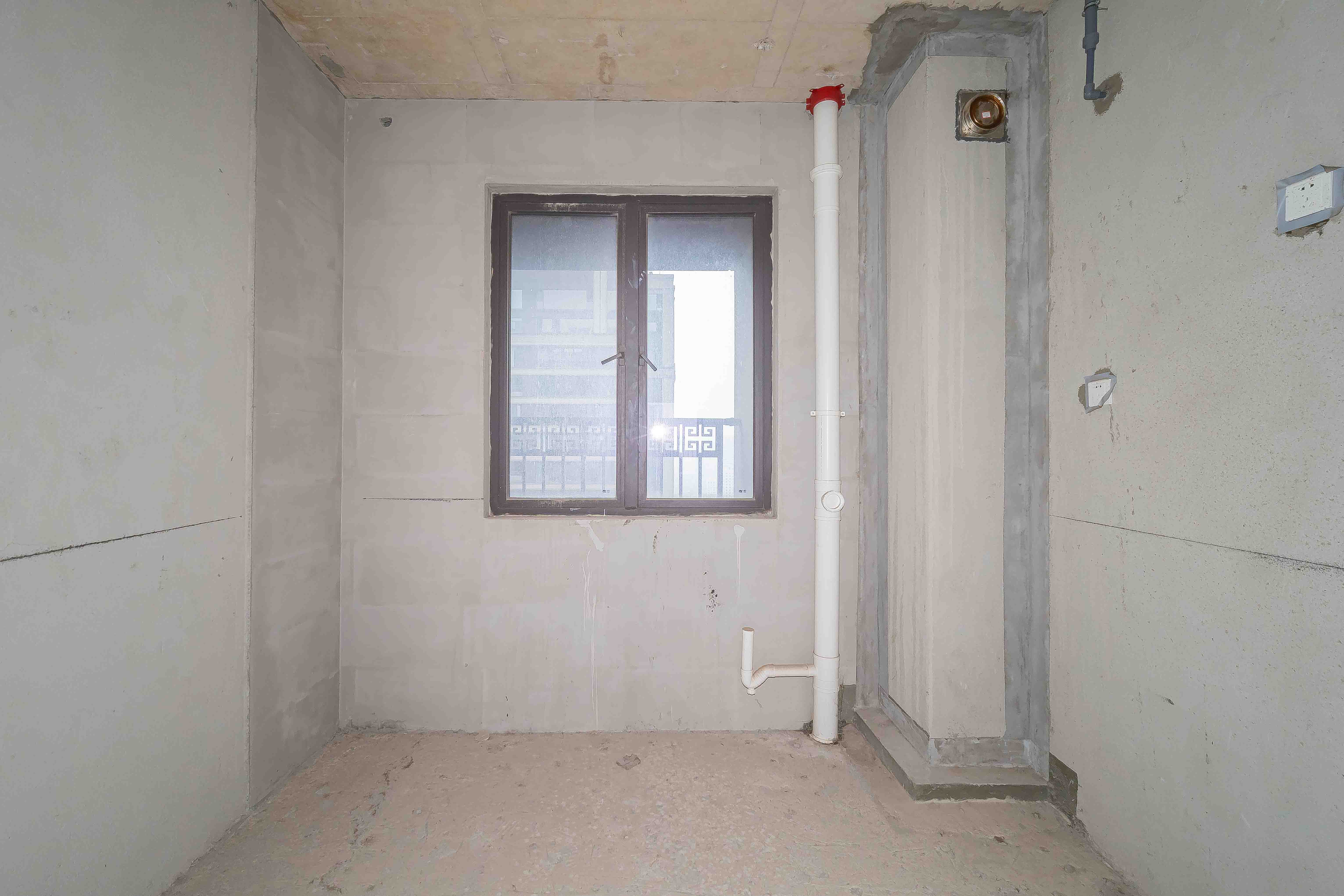 建发央玺（建发泱玺雅苑）  4室2厅2卫   315.00万厨房