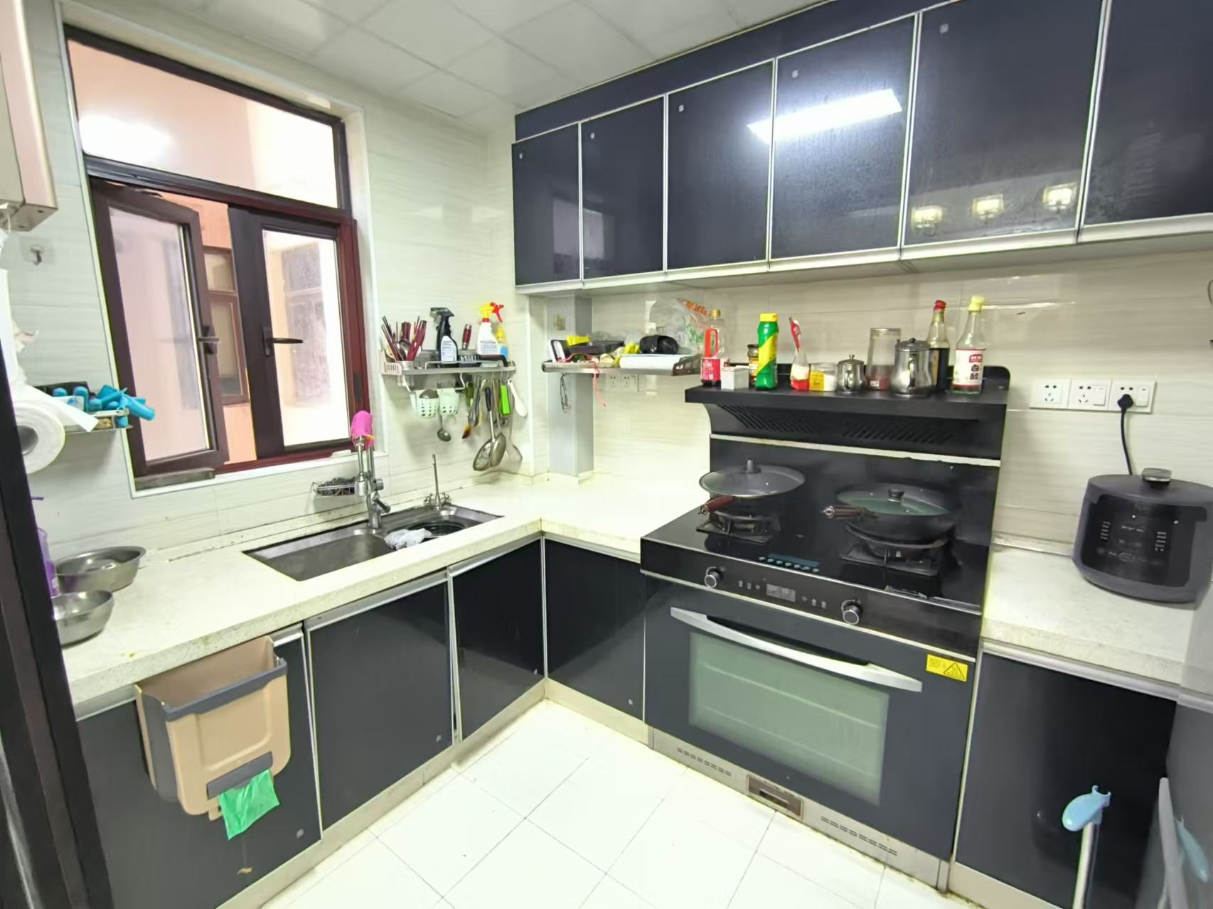 蓝溪谷 4室2厅2卫 110.0万 蓝溪谷 4室2厅2卫 110.0万室内图