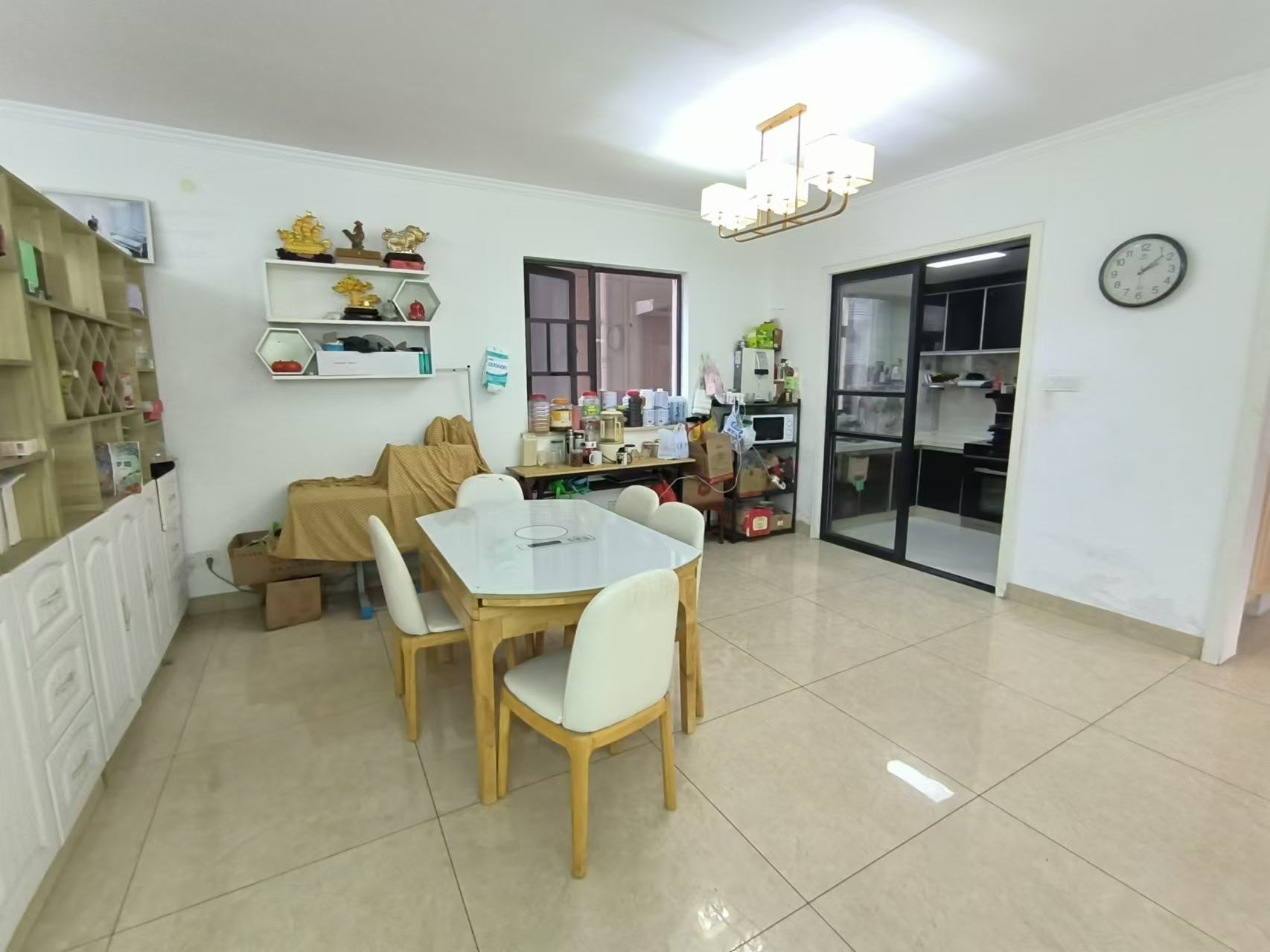 蓝溪谷 4室2厅2卫 110.0万 蓝溪谷 4室2厅2卫 110.0万室内图