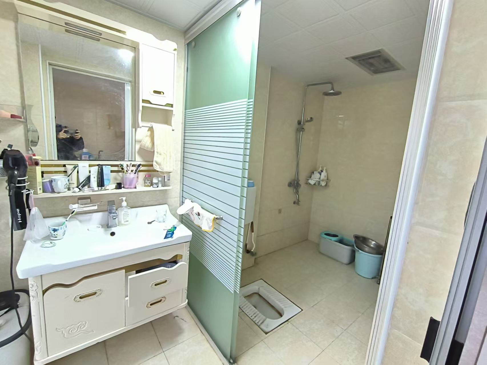 蓝溪谷 4室2厅2卫 110.0万 蓝溪谷 4室2厅2卫 110.0万室内图