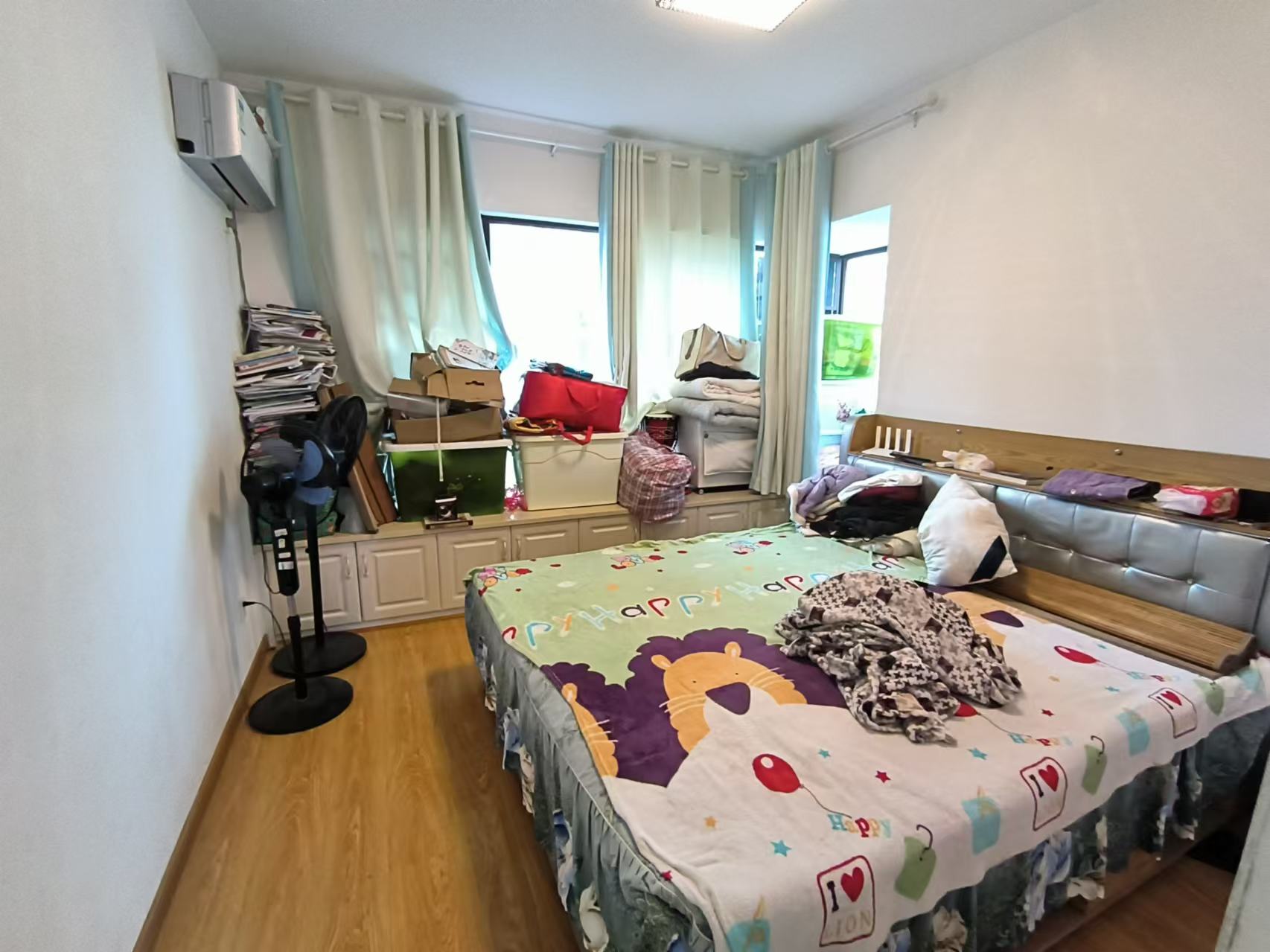 蓝溪谷 4室2厅2卫 110.0万 蓝溪谷 4室2厅2卫 110.0万室内图