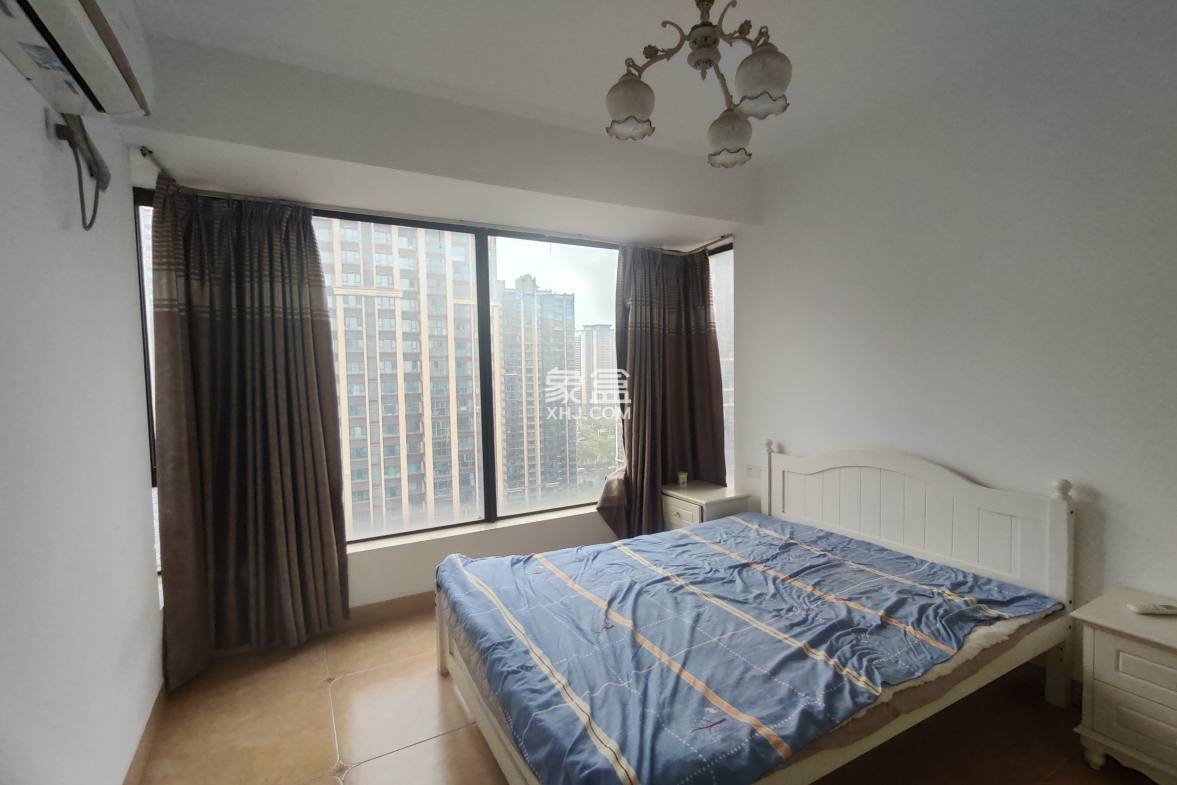 金轮翡翠名园 3室2厅1卫 1800.0元/月 金轮翡翠名园 3室2厅1卫 1800.0元/月室内图