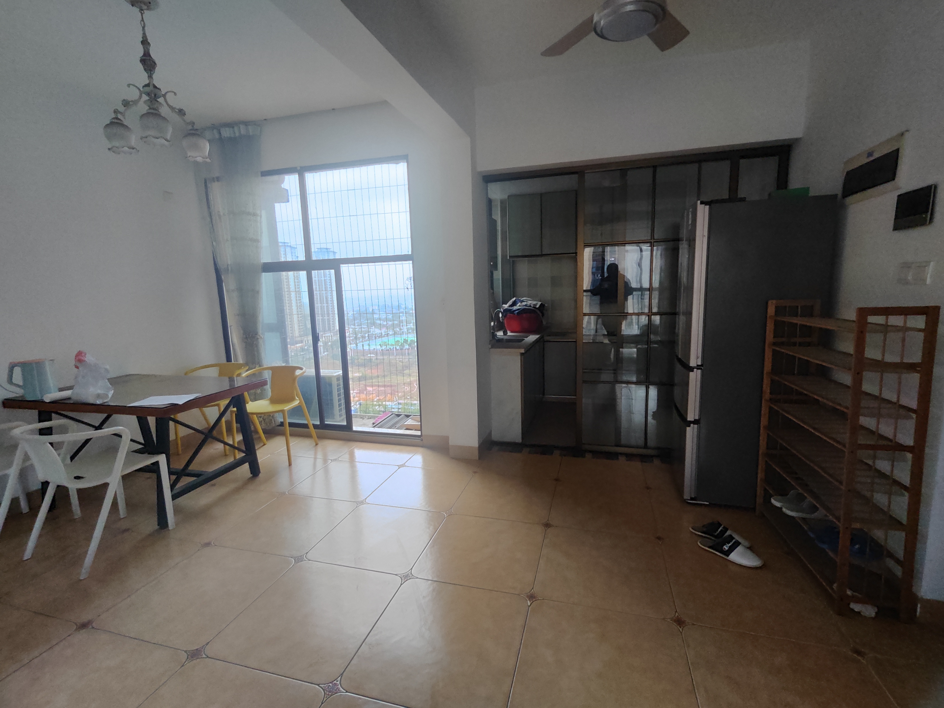 金轮翡翠名园 3室2厅1卫 1800.0元/月 金轮翡翠名园 3室2厅1卫 1800.0元/月室内图