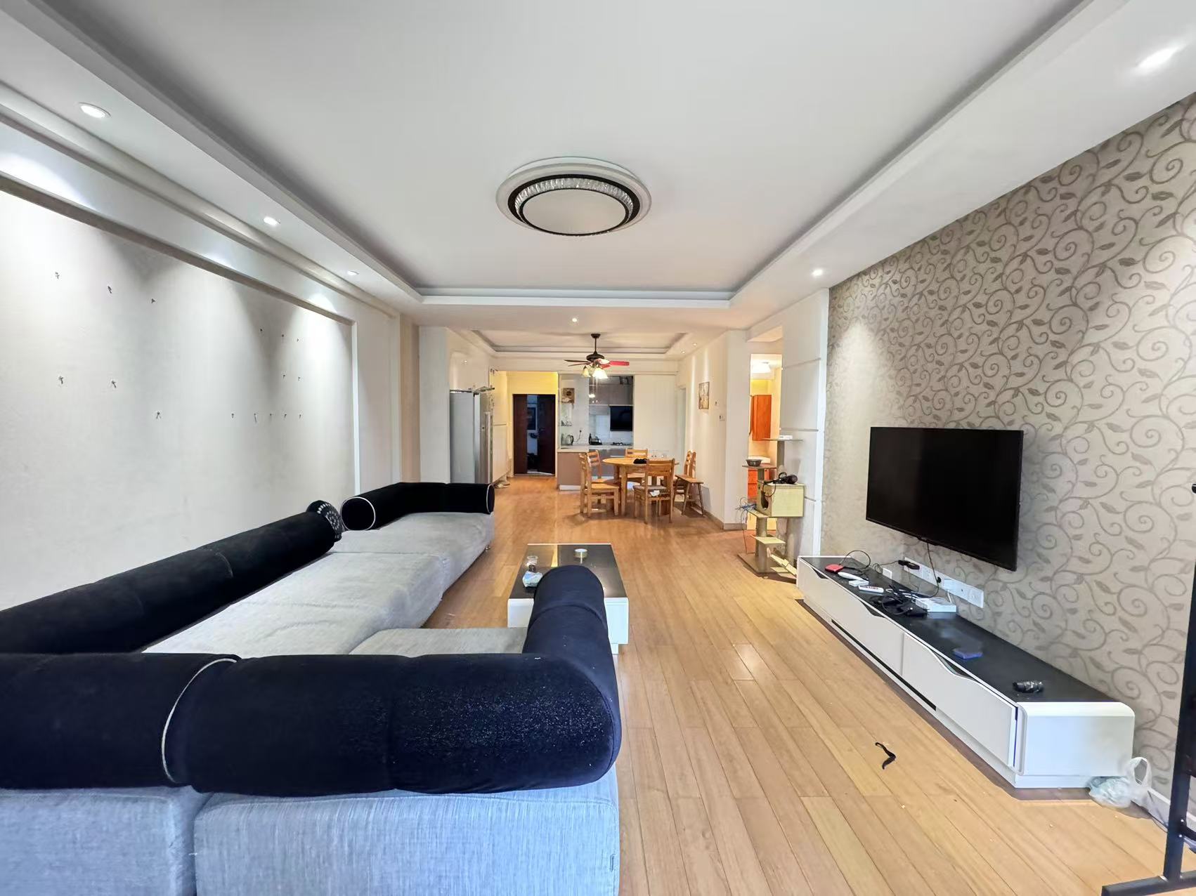 山水国际  3室2厅2卫    76.8万 山水国际  3室2厅2卫    76.8万室内图