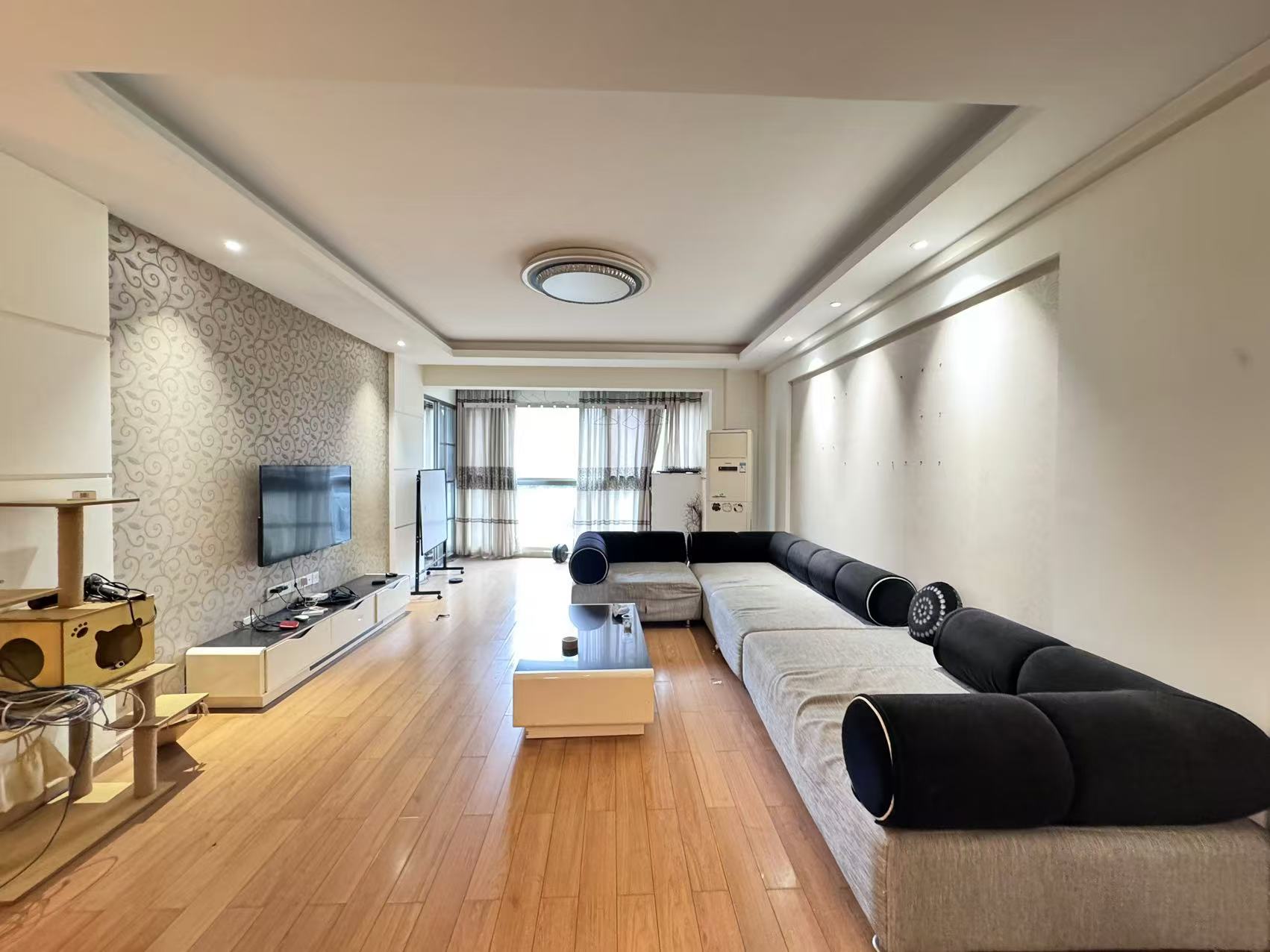 山水国际  3室2厅2卫    76.8万 山水国际  3室2厅2卫    76.8万室内图