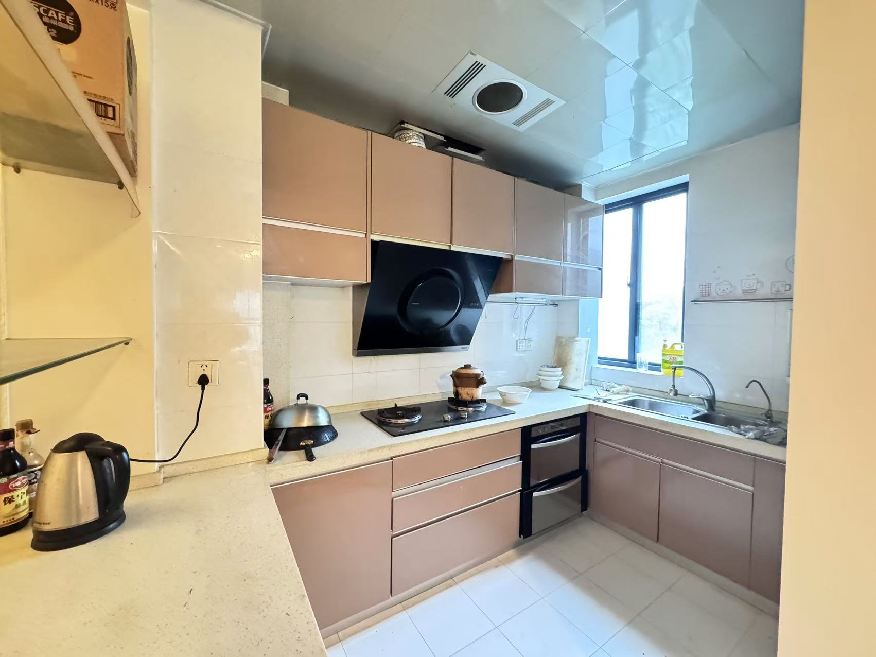 山水国际  3室2厅2卫    76.8万 山水国际  3室2厅2卫    76.8万室内图