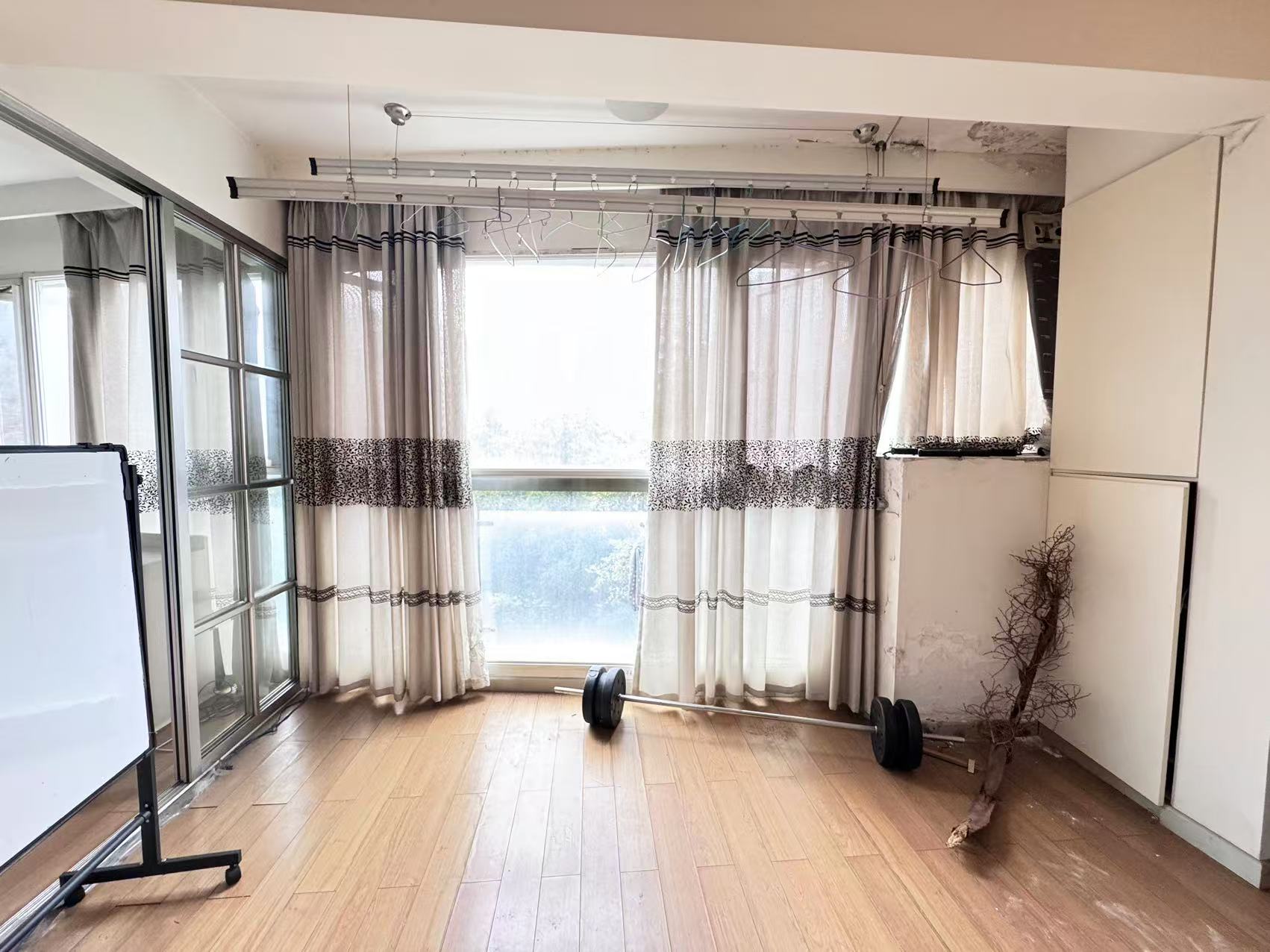 山水国际  3室2厅2卫    76.8万 山水国际  3室2厅2卫    76.8万室内图