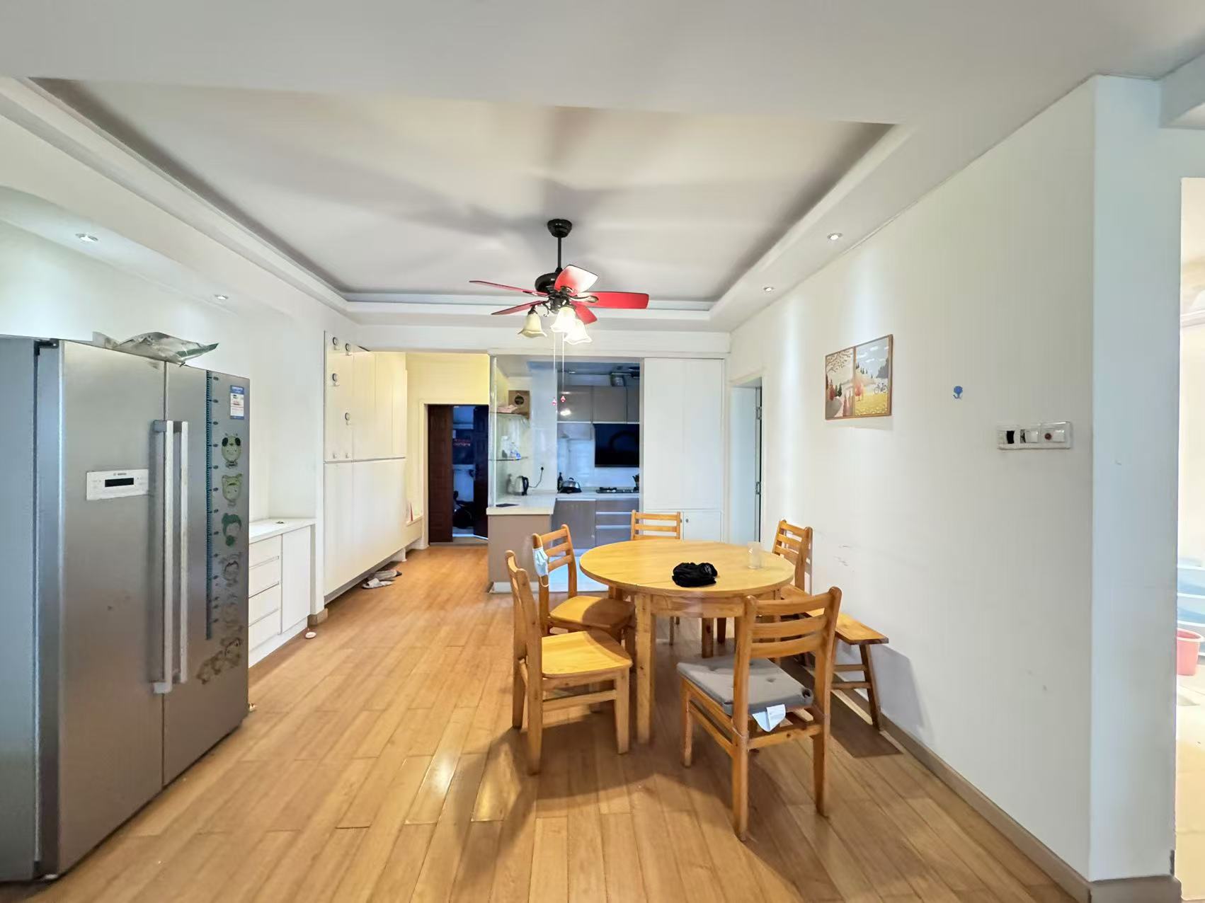 山水国际  3室2厅2卫    76.8万 山水国际  3室2厅2卫    76.8万室内图