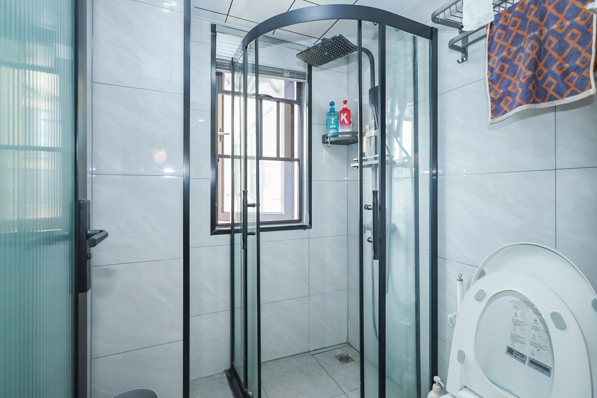 保利西海岸B区  3室2厅2卫    190.0万 保利西海岸B区  3室2厅2卫    190.0万卫生间