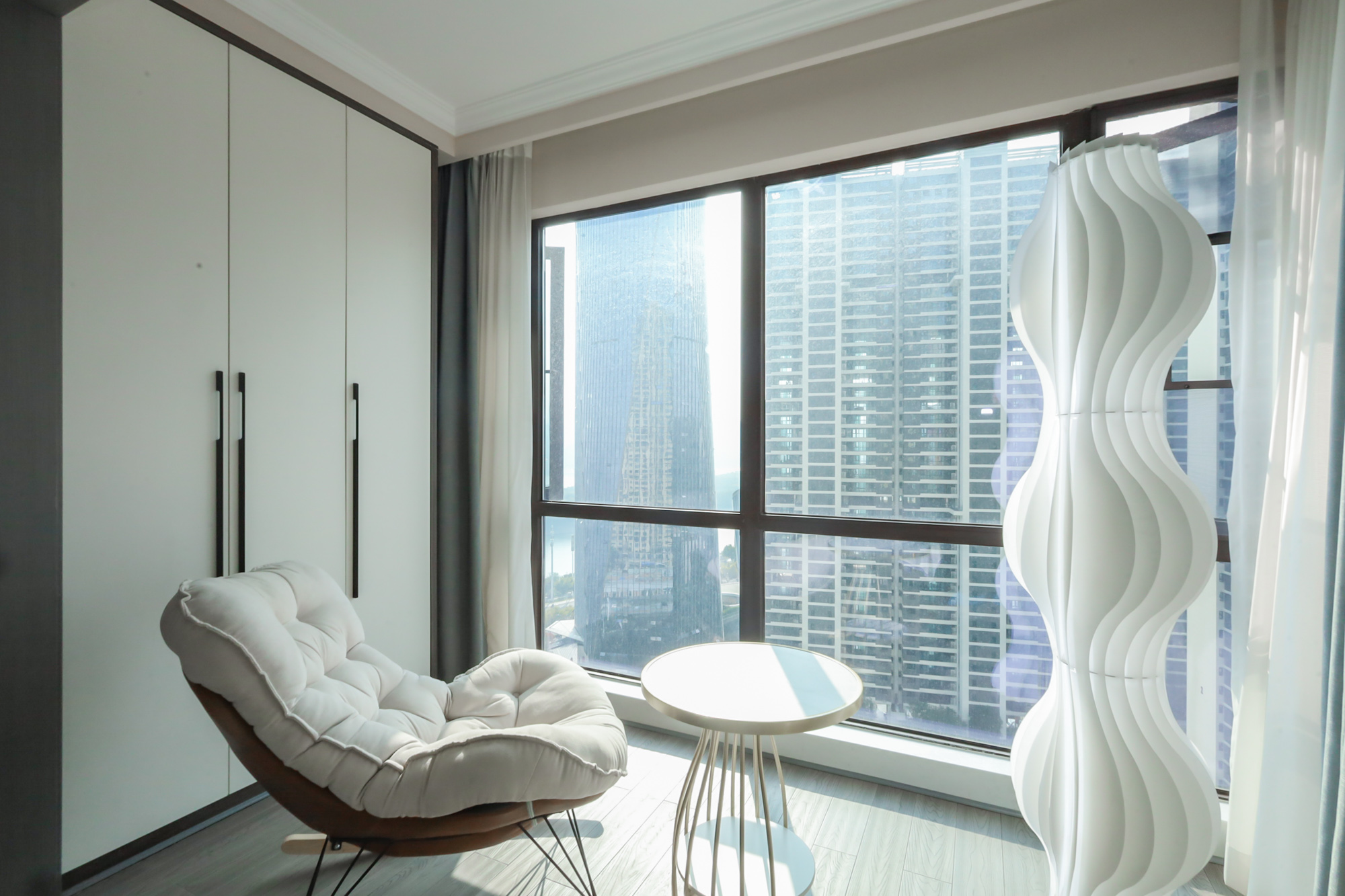 保利西海岸B区  3室2厅2卫    190.0万 保利西海岸B区  3室2厅2卫    190.0万阳台