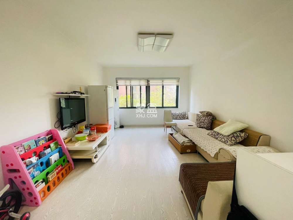 颐景园 4室2厅2卫 2000.0元/月 颐景园 4室2厅2卫 2000.0元/月室内图