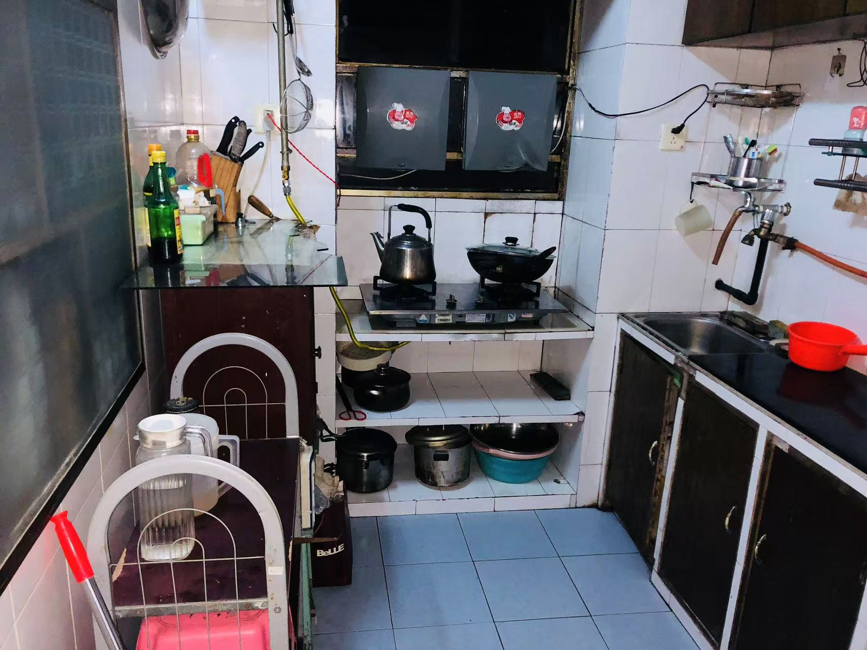 芙蓉路 2室1厅1卫 700.0元/月 芙蓉路 2室1厅1卫 700.0元/月室内图